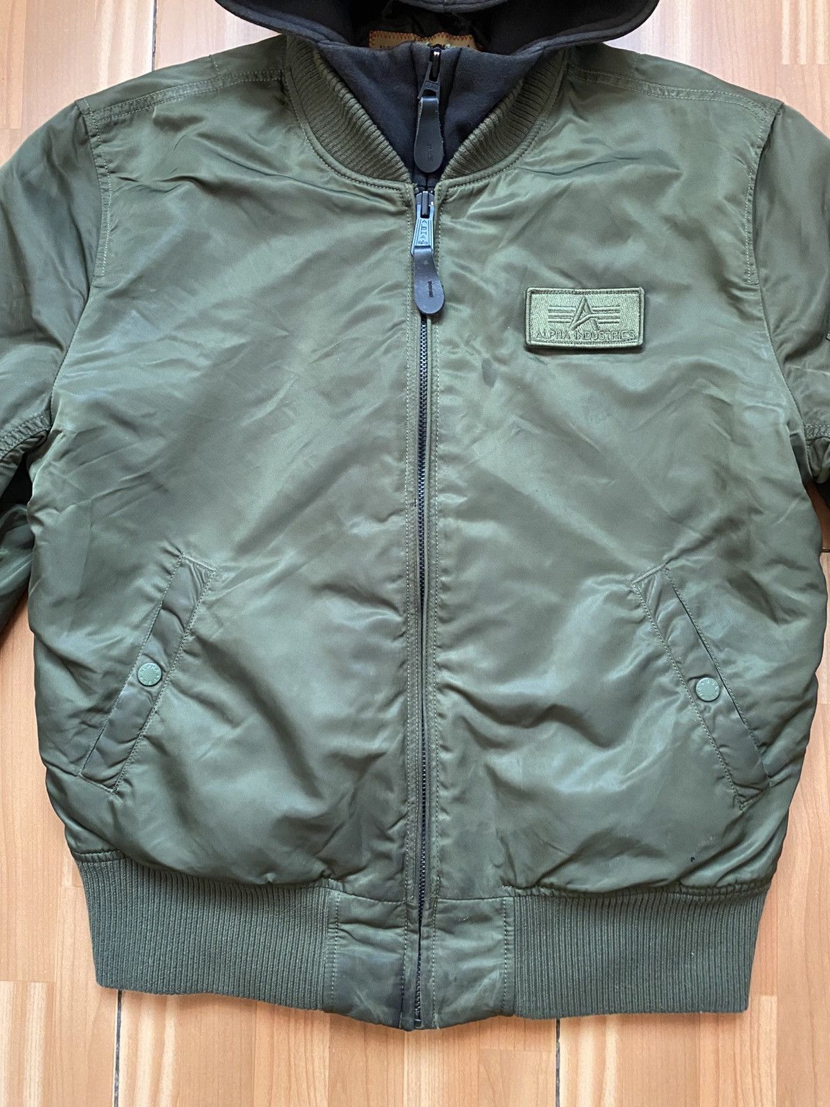 Alpha Industries Alpha Industries MA-1 Men's Bomber Jacket in Sage Green Size US L / EU 52-54 / 3 - 4 Thumbnail