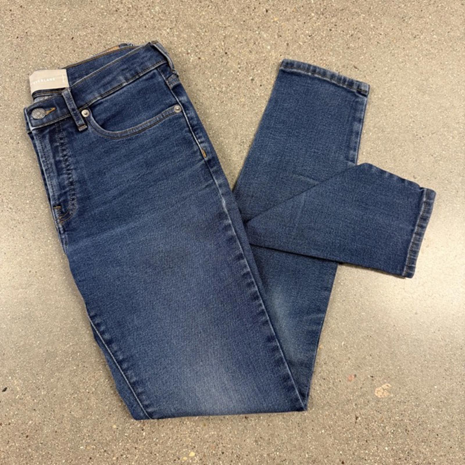 Everlane Everlane Mid Rise Skinny Jean Dark Wash - Mint Cond - 28 R Size 28" / US 6 / IT 42 - 1 Thumbnail