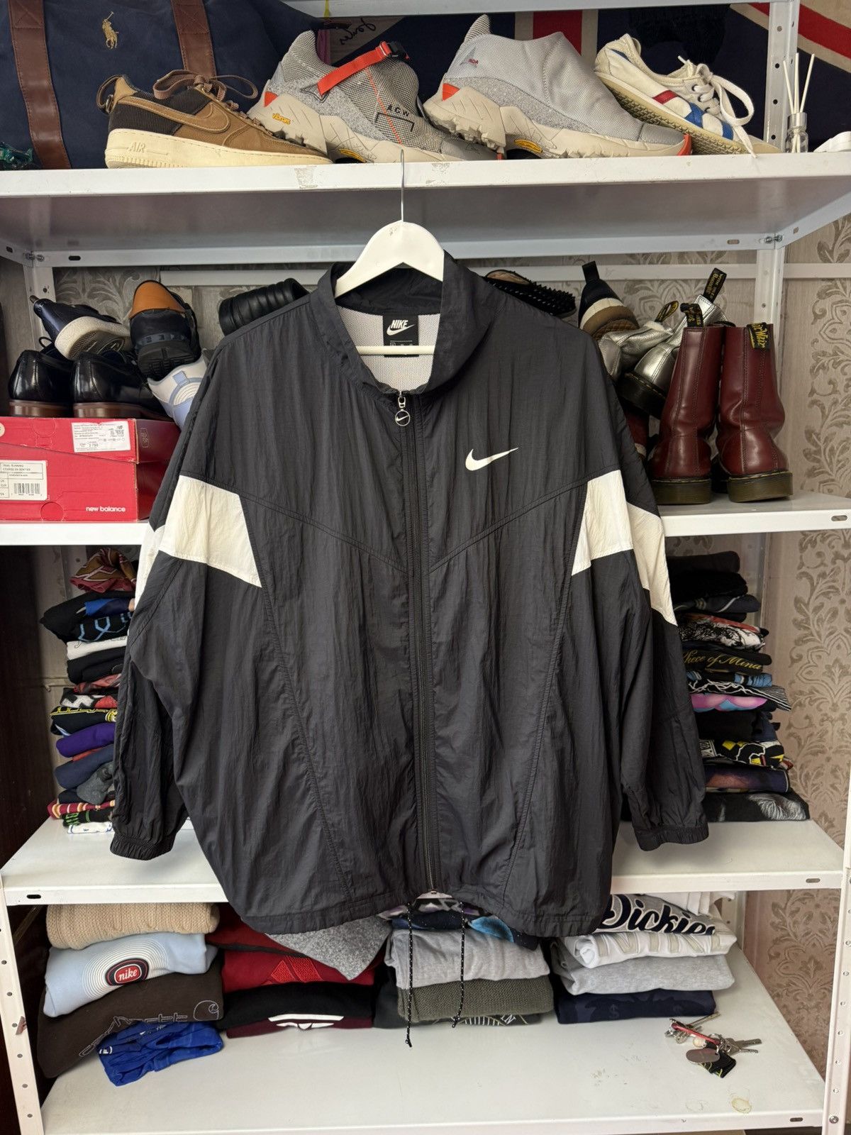 Nike Vintage Nike Track Big Logo Jacket Streetwear USA Size US XL / EU 56 / 4 - 2 Thumbnail
