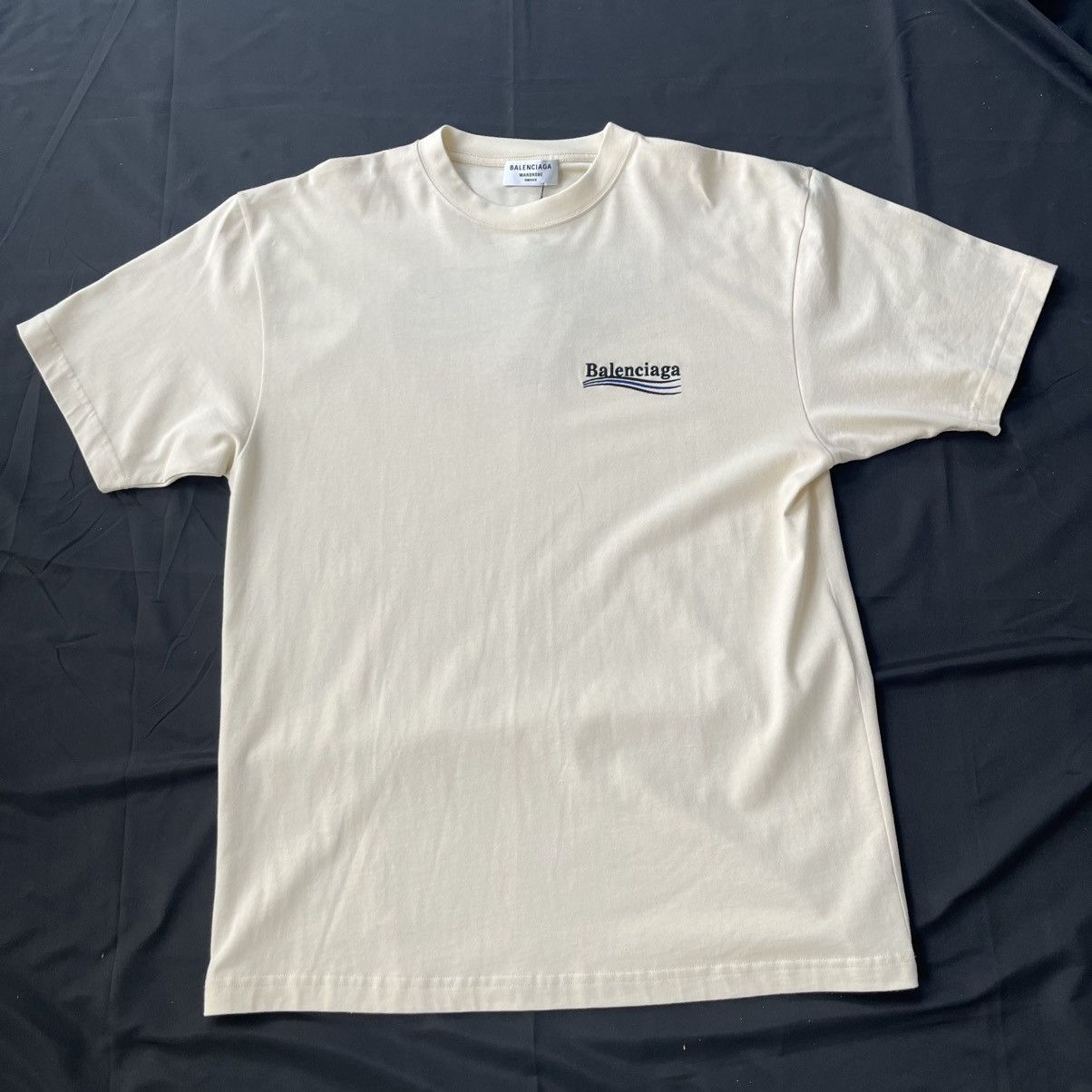 Balenciaga Balenciaga Political Campaign Logo Beige T-Shirt Size US XS / EU 42 / 0 - 1 Thumbnail