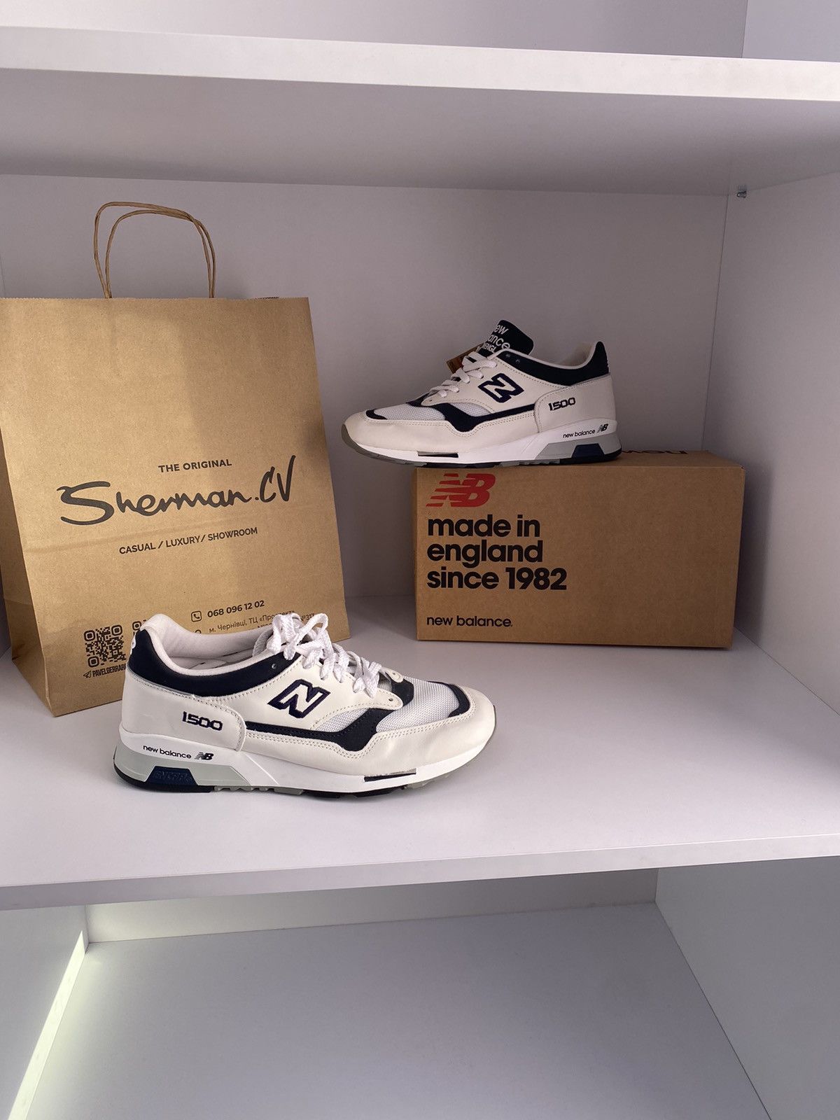 New Balance New Balance 1500 Made in England White Navy M1500WWN Size US 8.5 / EU 41-42 - 3 Thumbnail