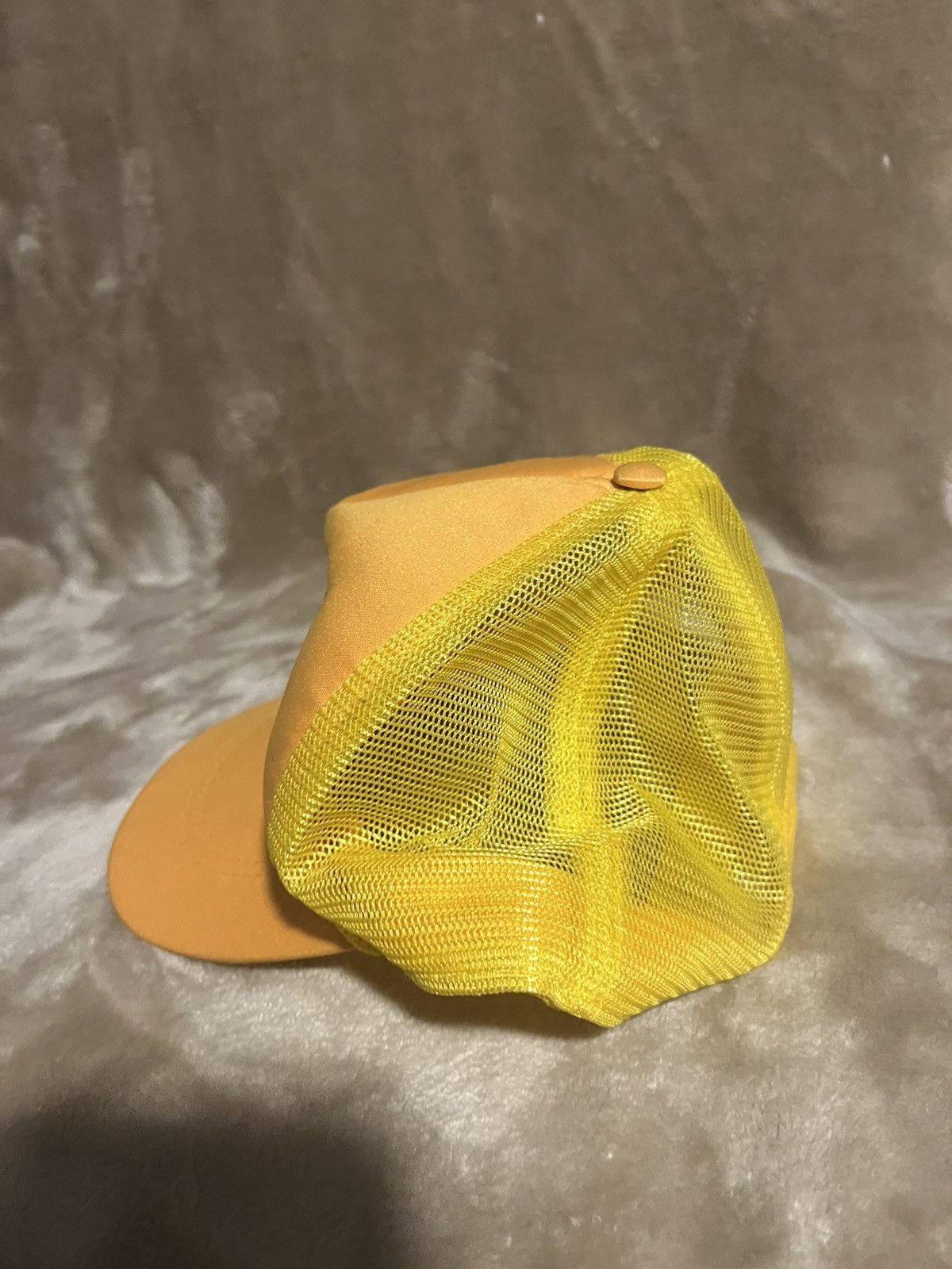 Hanes × Pineapple Connection × Vintage Vintage 80’s 90’s PT Great Giant Pineapple Co. trucker hat Size ONE SIZE - 3 Thumbnail
