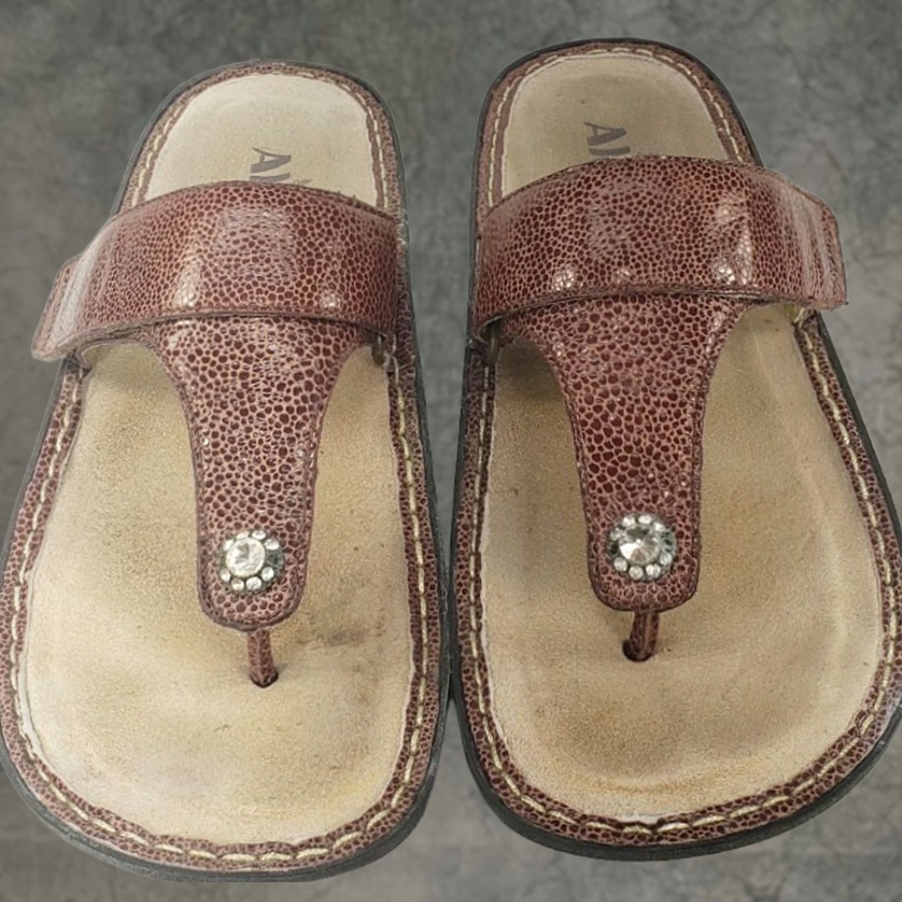 Vintage Alegria Brown Leather Thong Wedge Sandals Women's Sz 40 / 9-9.5 CAR-242 Size US 9.5 / IT 39.5 - 1 Thumbnail