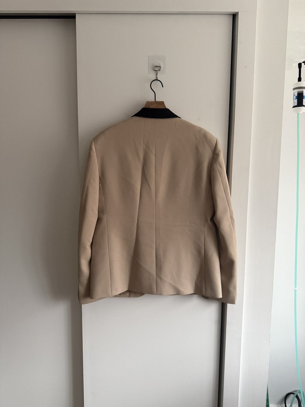 Random Identities Random Identities Classic Buttonless Blazer in Tan Size 50R - 7 Thumbnail