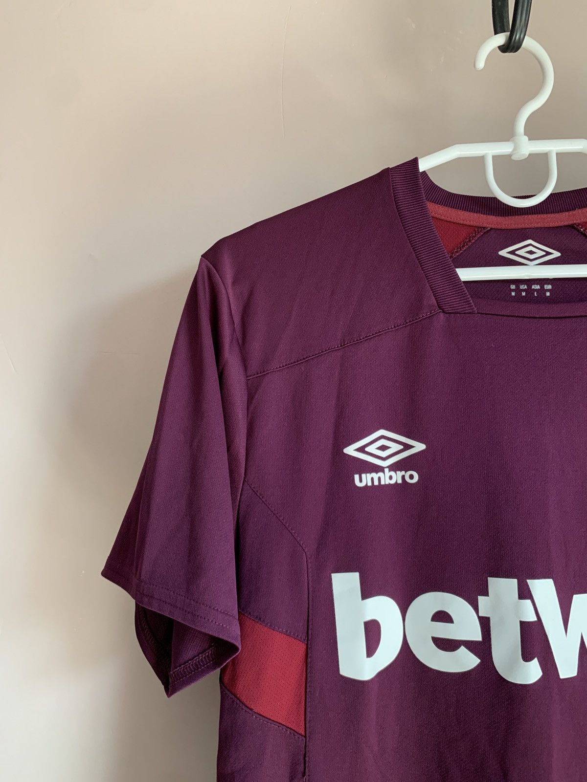 Umbro West Ham United Football Shirt Umbro Soccer Jersey Size M Size US M / EU 48-50 / 2 - 3 Thumbnail