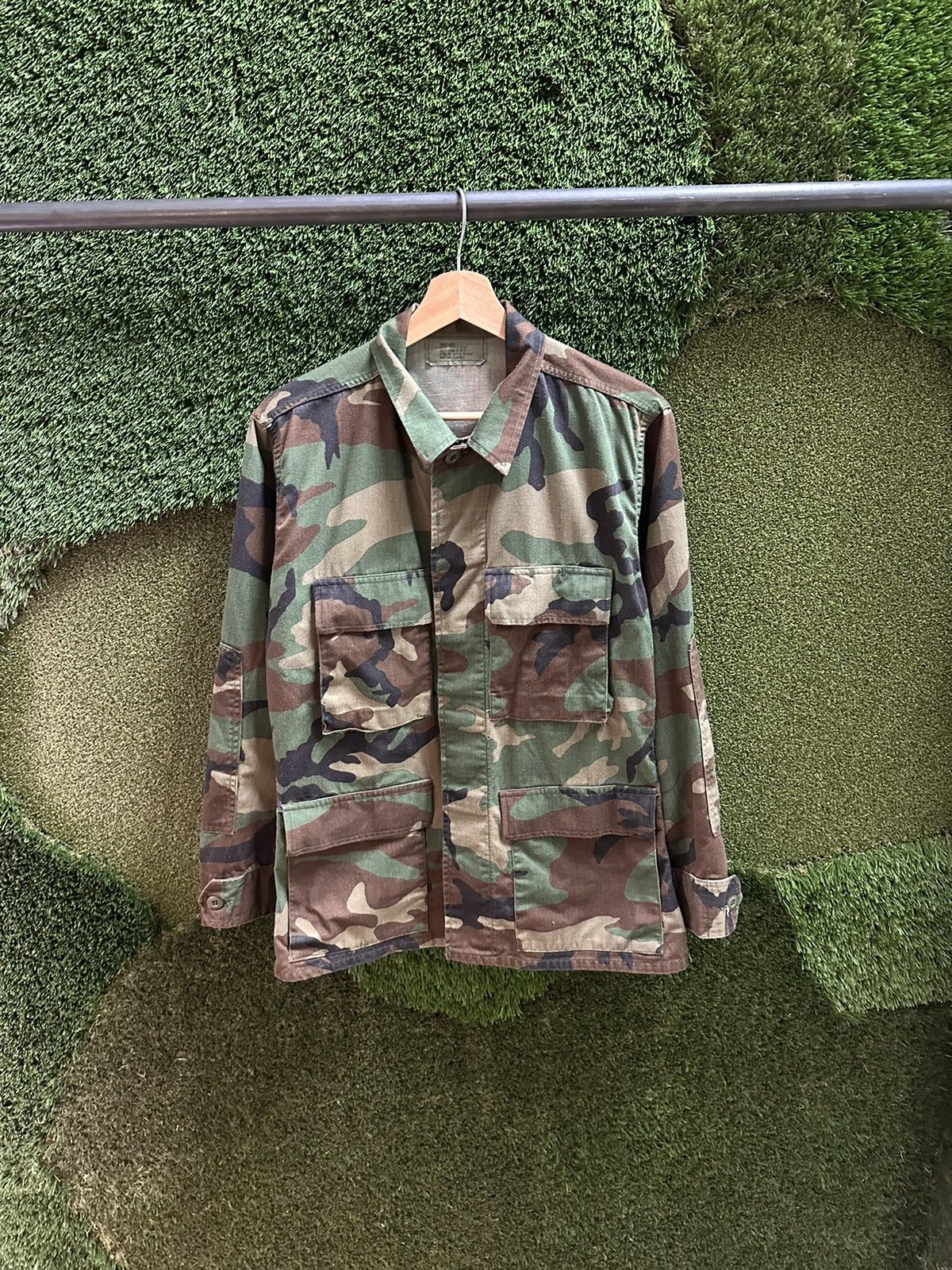 Vintage Vintage Military Camouflage Button-up Shirt Small Size US S / EU 44-46 / 1 - 1 Thumbnail