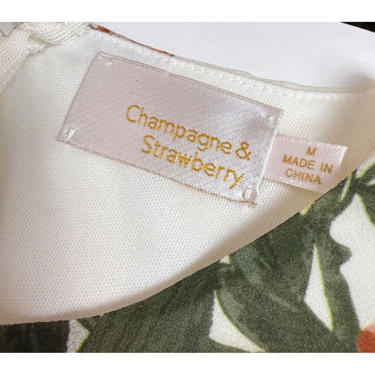 Anthropologie Champagne & Strawberry White Floral Flowy Bohemian Tie-Belt Size M / US 6-8 / IT 42-44 - 2 Thumbnail