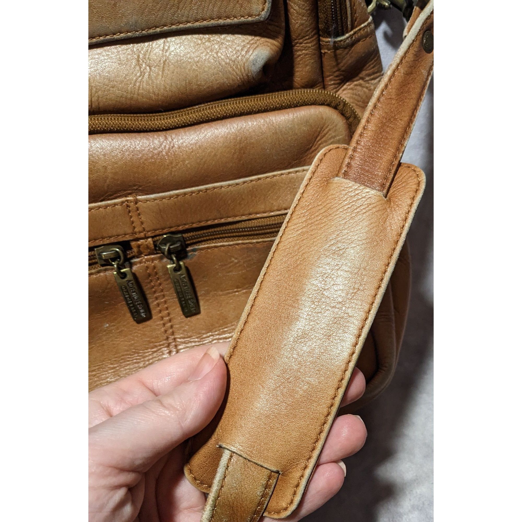 Wilsons Leather Vintage Wilson's Adventure Bound Originals Multi-Pocket Leat Size ONE SIZE - 14 Thumbnail