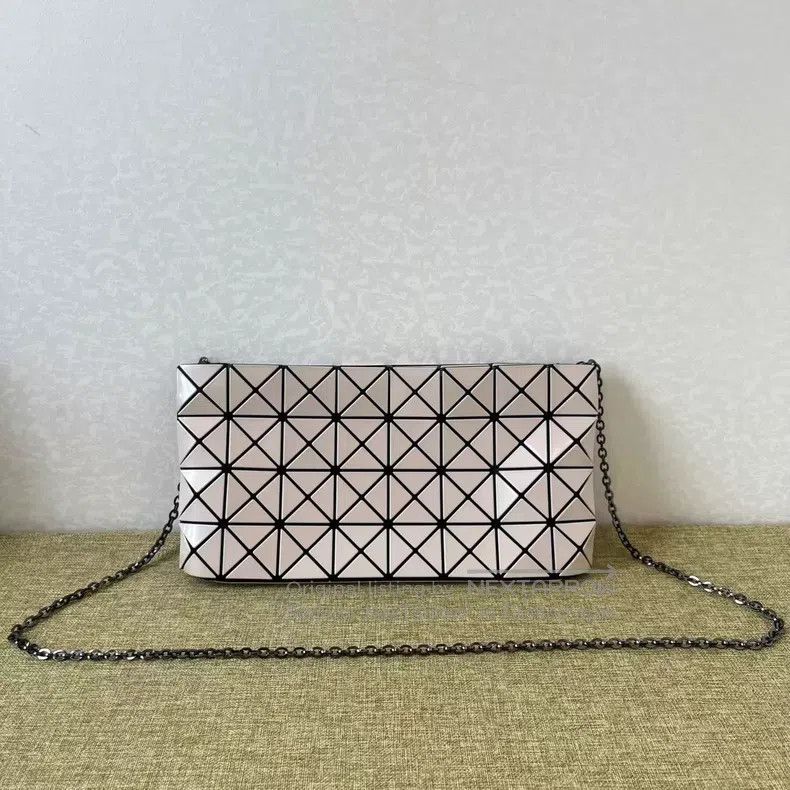 Issey Miyake Issey Miyake Chain Bag Size ONE SIZE - 1 Thumbnail