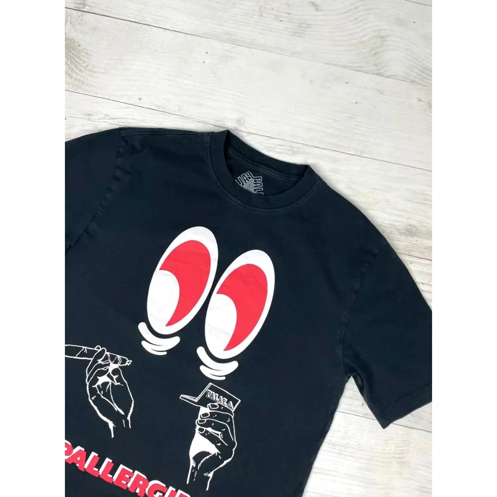 Palace VINTAGE Palace Pallergies T-Shirt Big Logo Eyes Skateboard M black Men Size US M / EU 48-50 / 2 - 2 Thumbnail