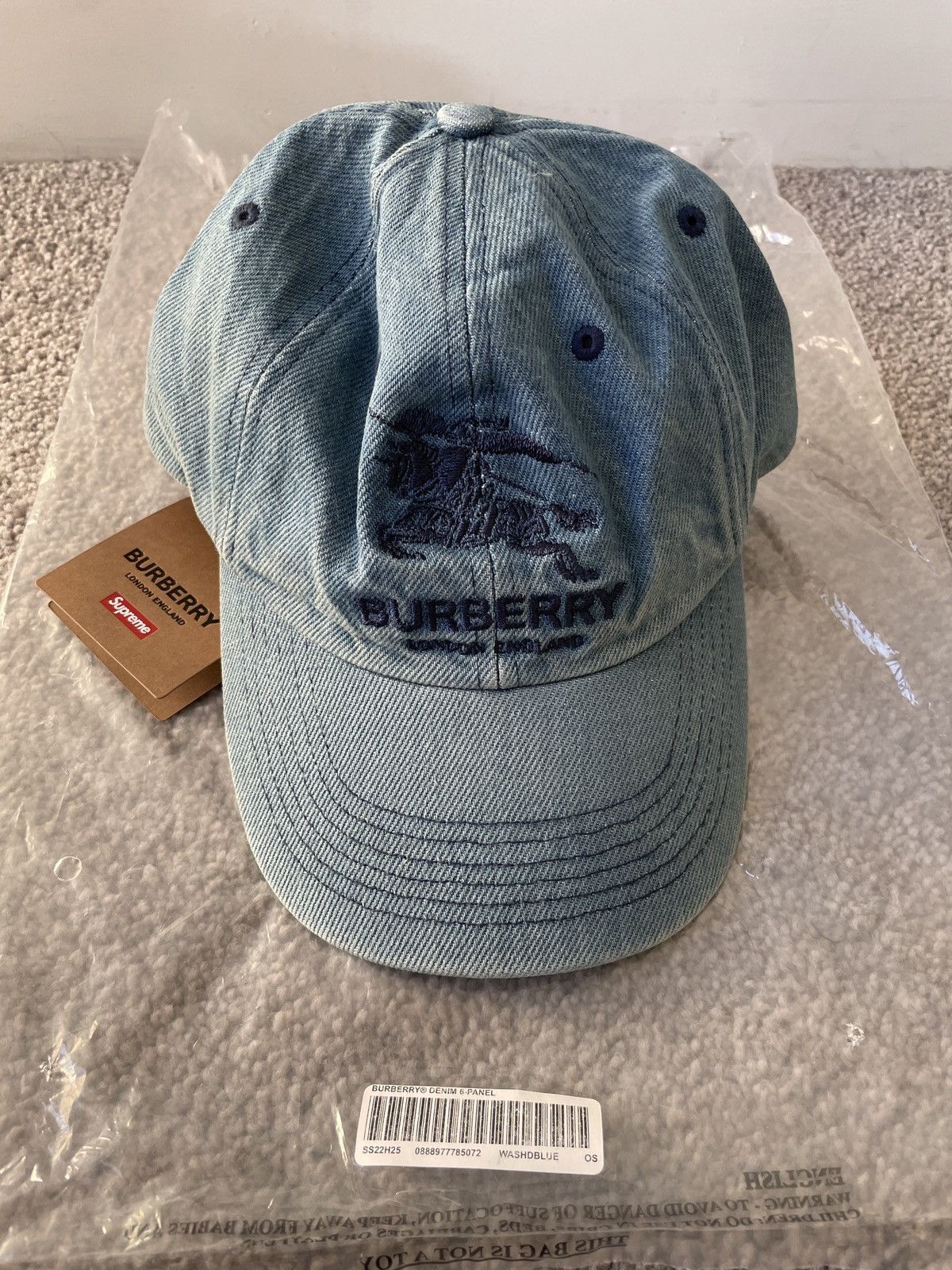Burberry × Supreme Supreme Burberry Denim 6-Panel Washed Blue Cap Size ONE SIZE - 1 Thumbnail