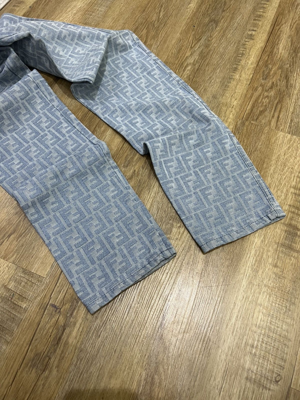 Fendi VINTAGE FENDI MONOGRAM ITALIAN DESIGNER JEANS DENIM Size 25" / US 0 / IT 36 - 15 Thumbnail