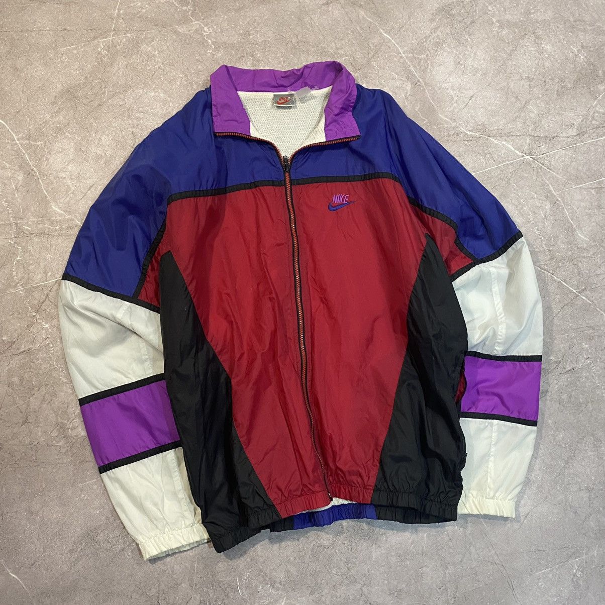 Nike VINTAGE NIKE NYLON LIGHT JACKET USA 90S Size US L / EU 52-54 / 3 - 1 Thumbnail