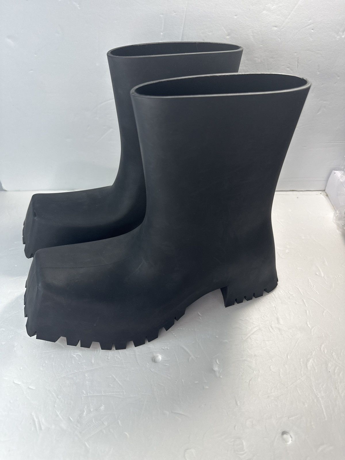 Balenciaga Balenciaga Trooper Rubber Boot (Women) Size US 7 / IT 37 - 15 Thumbnail