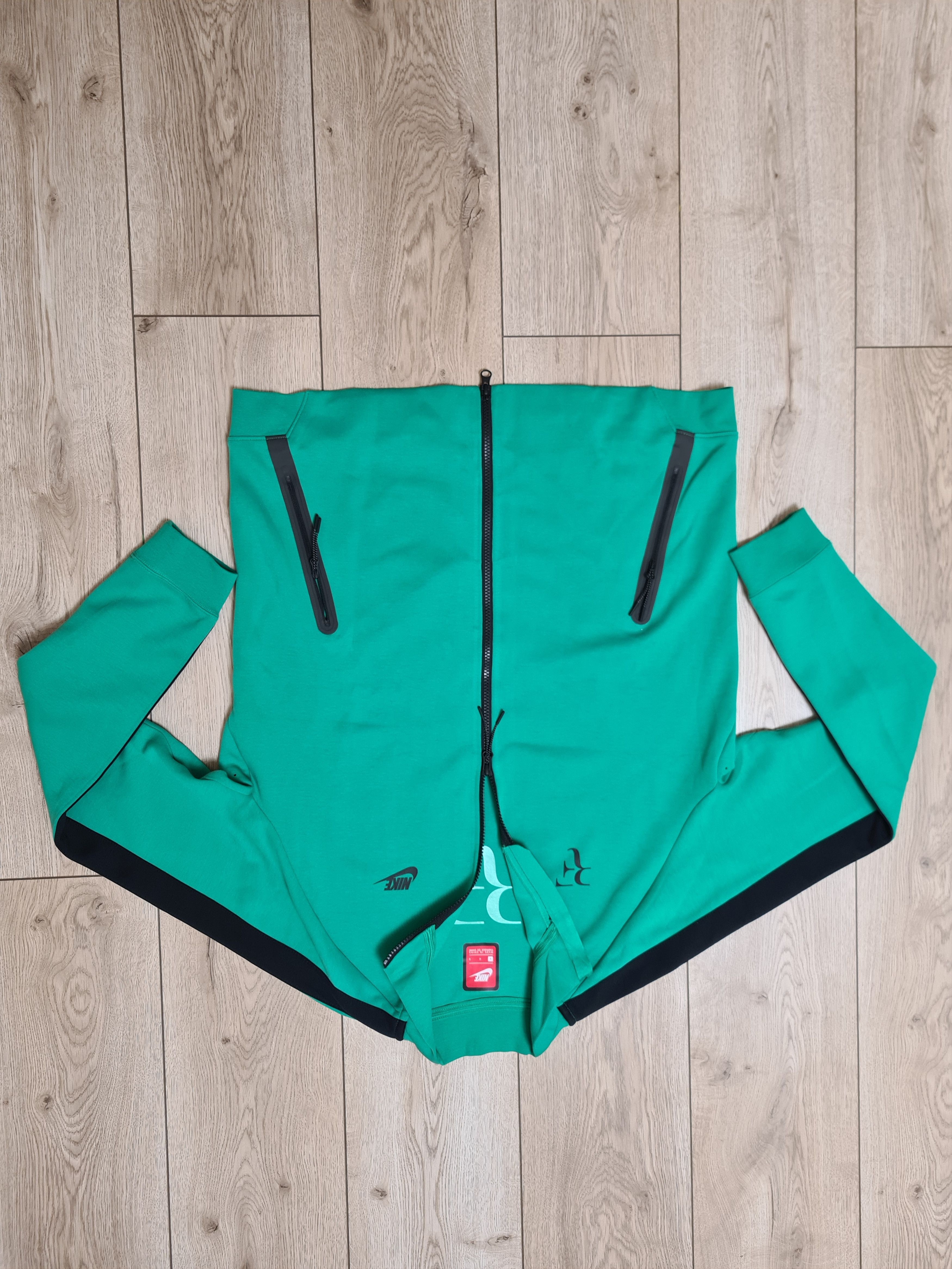 roger federer tennis jacket
