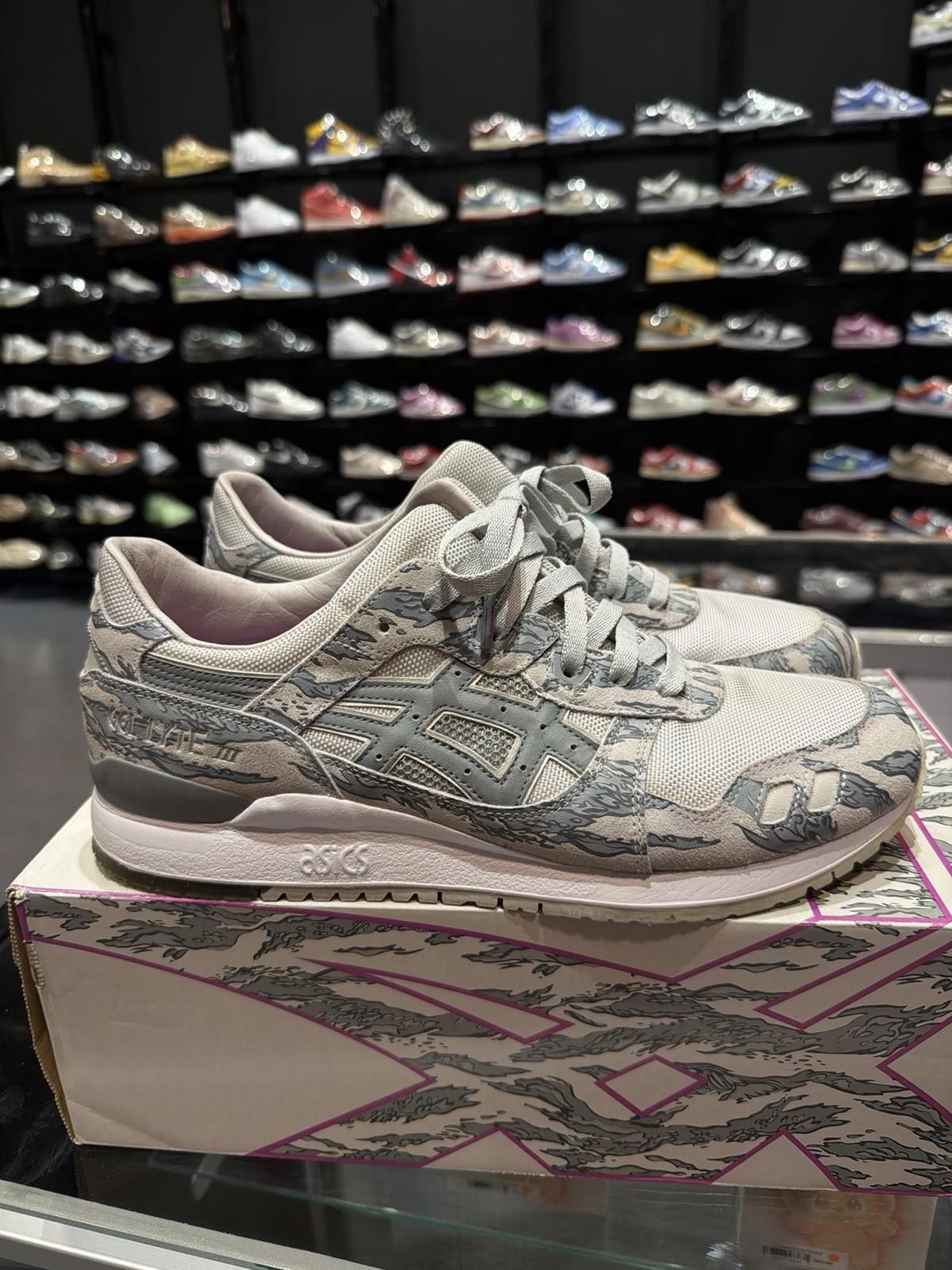 Asics atmos × Solebox × Asics Gel-Lyte III Grey Grey 11.5 Size US 11.5 / EU 44-45 - 1 Thumbnail