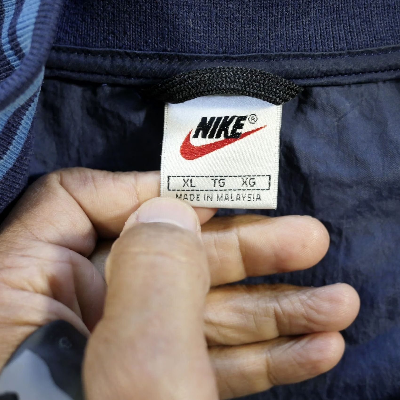 Nike VINTAGE Nike Jacket Mens XL Blue 90s 1/4 Zip Windbreaker Pull Over Y2K Windbreaker Jacket Size US XL / EU 56 / 4 - 4 Thumbnail