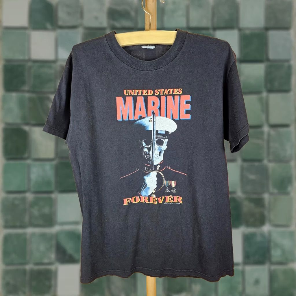 Vintage VINTAGE United States Marine Forever USMC Black Cotton T-Shirt SZ Large Shirt Men 95' Crew Neck Short Sleeve Camouflage Pattern Size US L / EU 52-54 / 3 - 1 Thumbnail