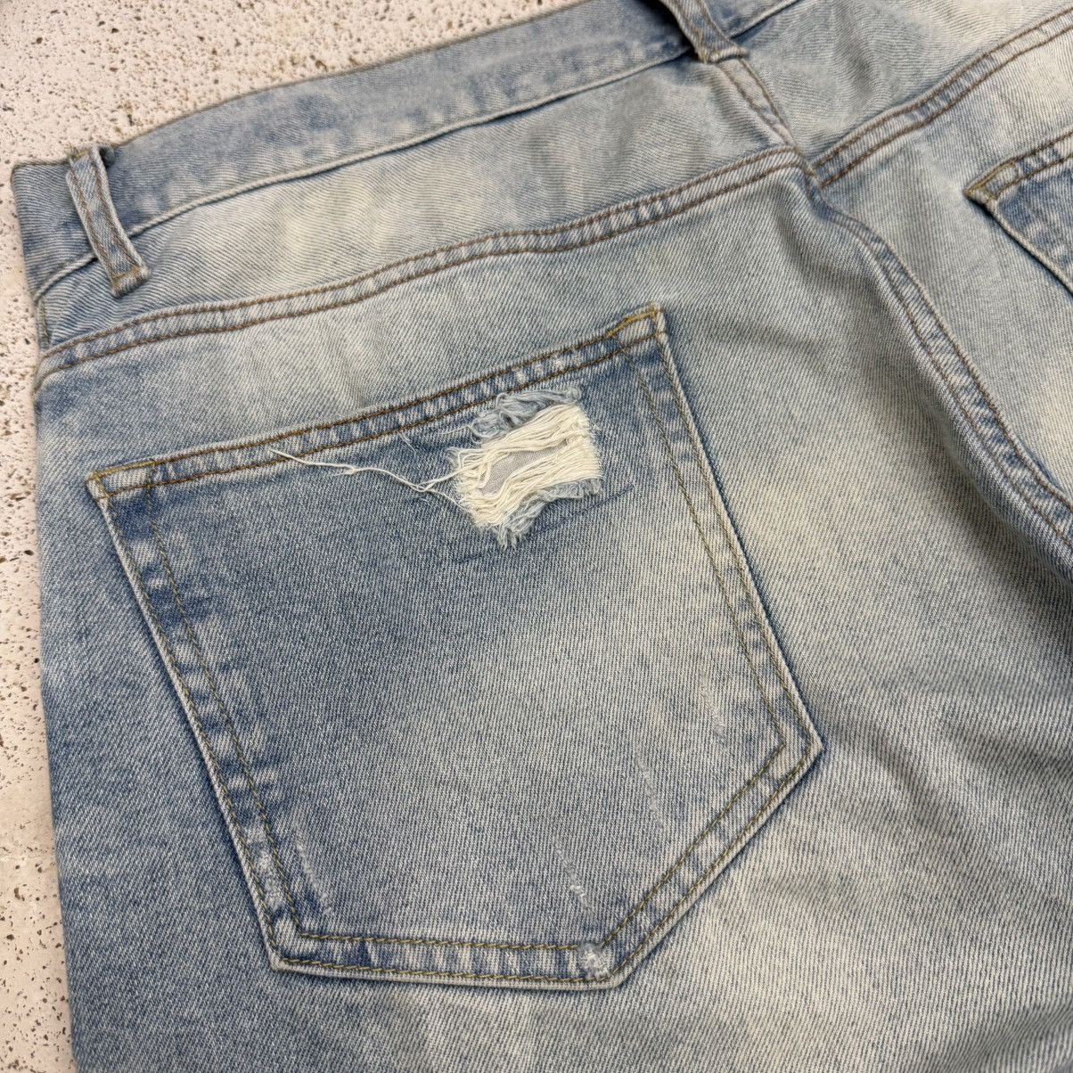 Japanese Brand Navi Distressed Lightwash Denim Pants Size US 33 - 13 Thumbnail
