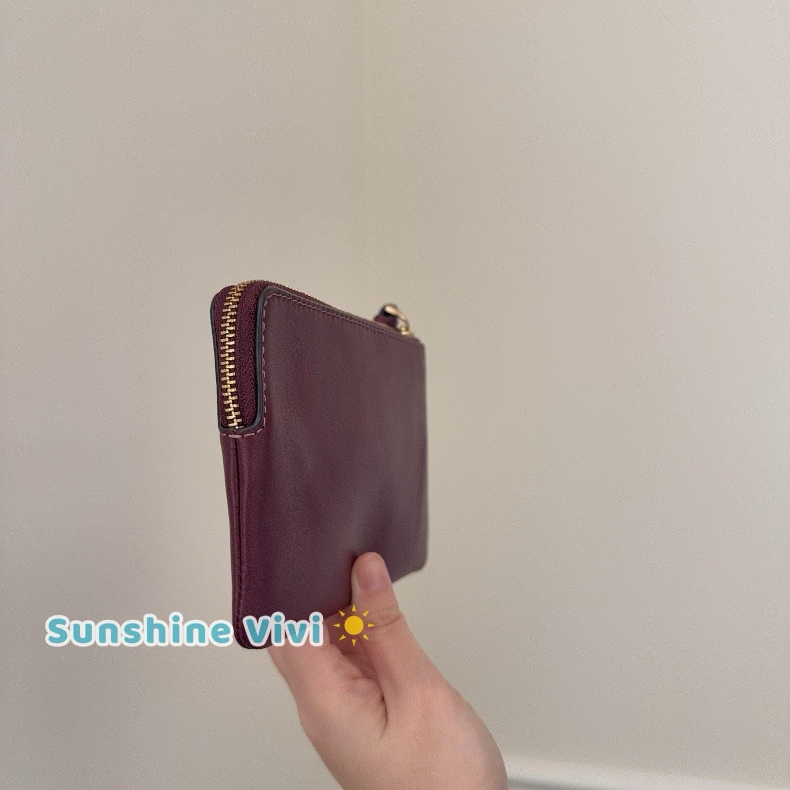 Coach NWT Coach Corner Zip Wristlet In Leather Maroon CCL23 Size ONE SIZE - 2 Thumbnail