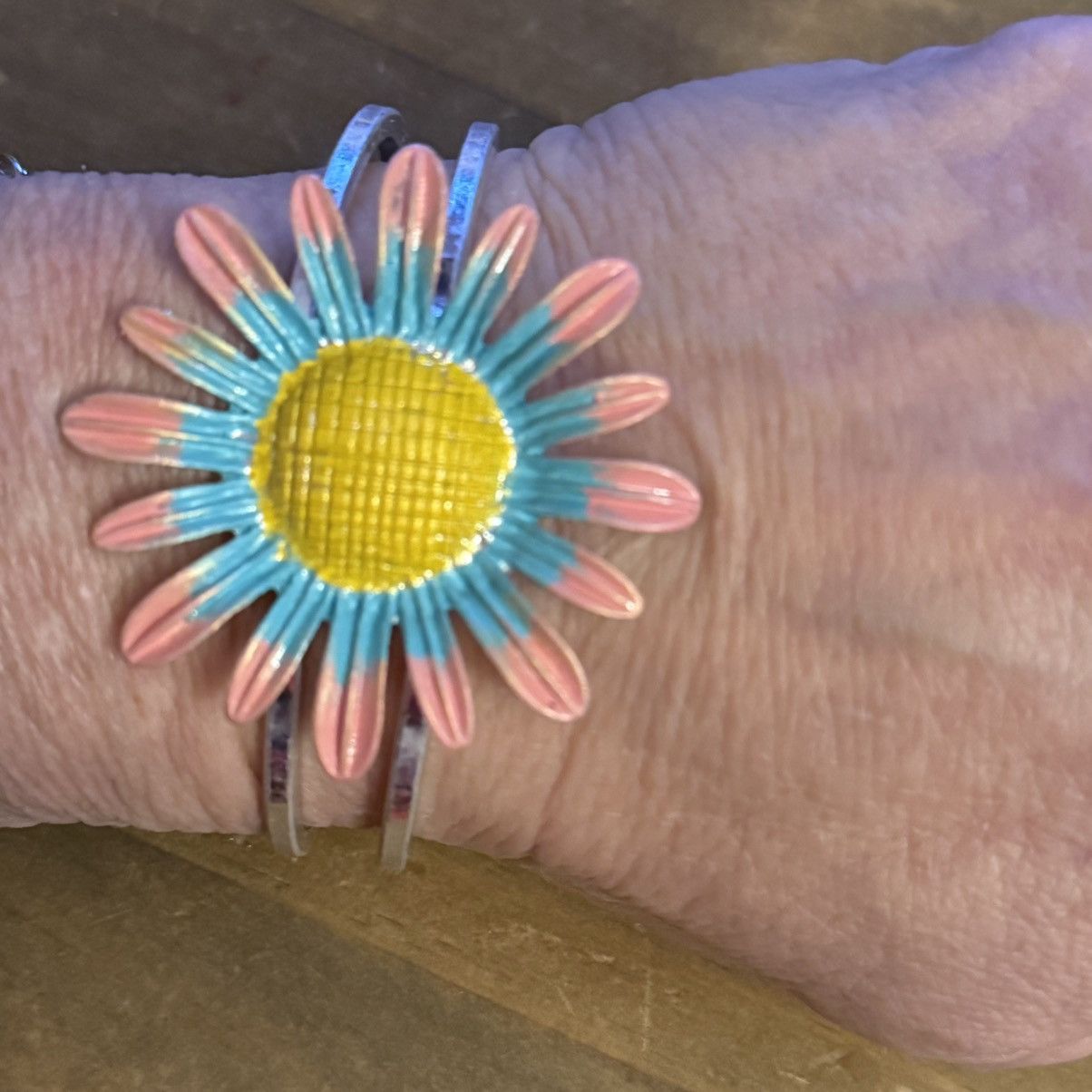 Other Silver tone pink and turquoise sunflower clamper bracelet Size ONE SIZE - 4 Thumbnail