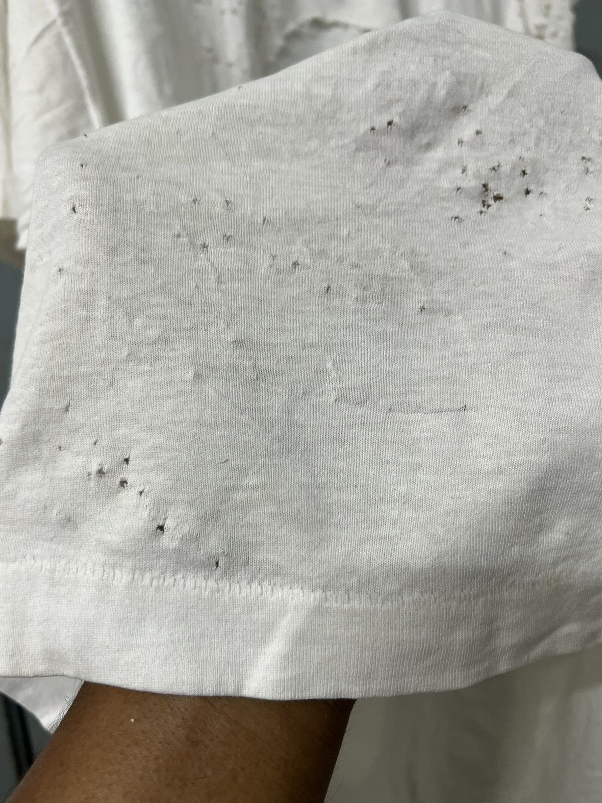 Vintage VINTAGE THRASHED FADED WHITE PLAIN PAPER THIN ERD GRUNGE Size US XL / EU 56 / 4 - 7 Thumbnail