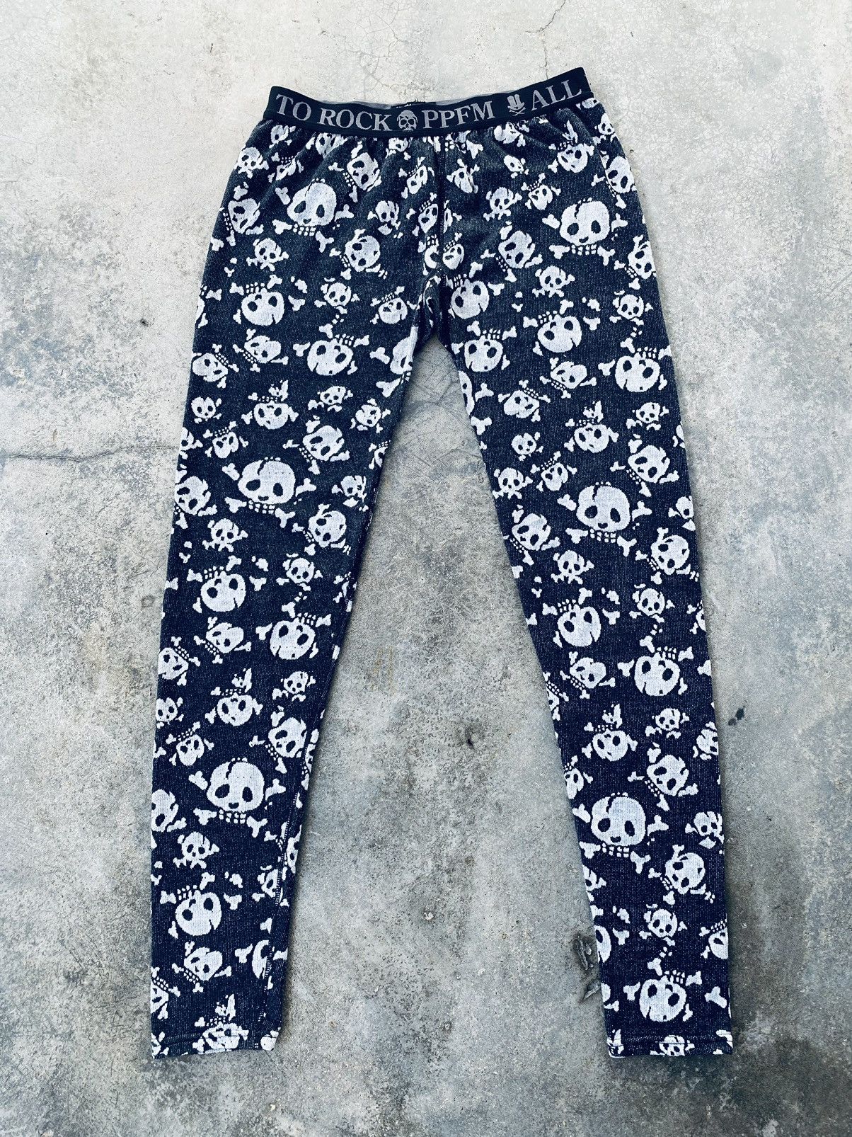 Japanese Brand Vintage PPFM Over Print Skull Leggings Size 25" / US 0 / IT 36 - 1 Thumbnail