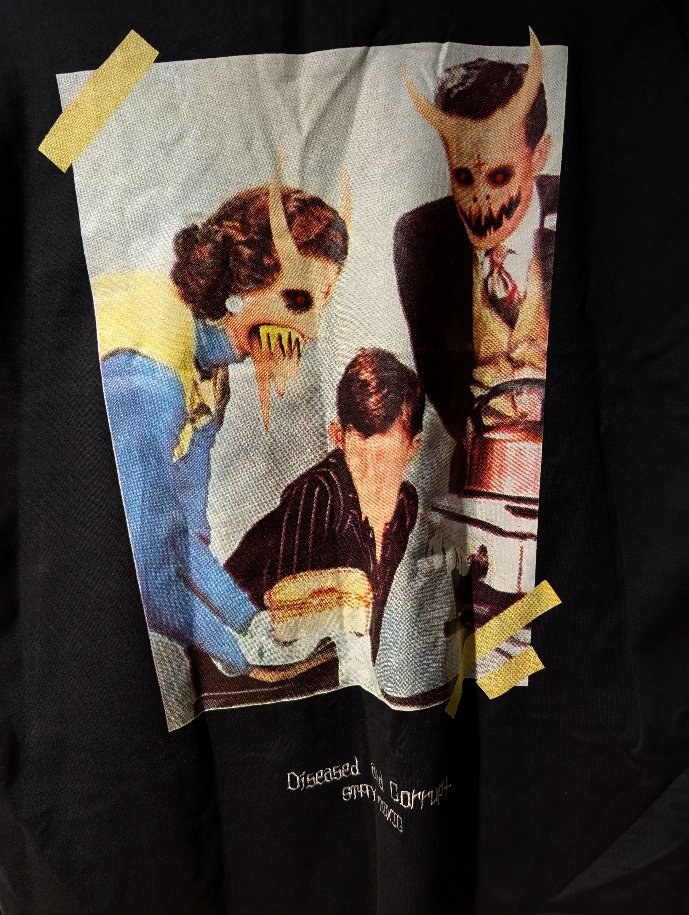 Gildan Nuclear Bane Diseased and Corrut Stay Toxic Long-Sleeve Size US L / EU 52-54 / 3 - 2 Thumbnail