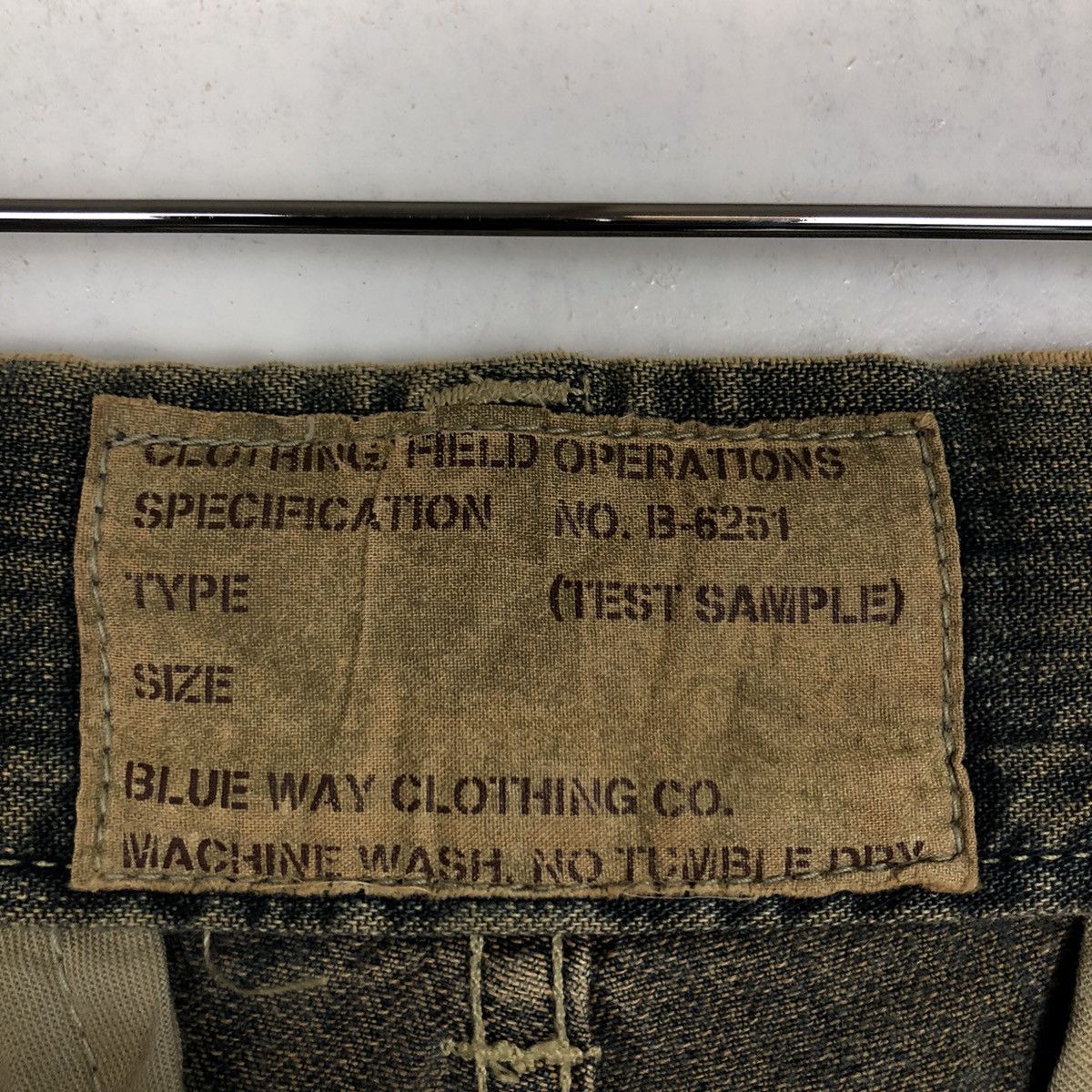 Blue Blue Japan VINTAGE DENIM JEANS BUSH PANTS BLUE WAY ISSEY MIYAKE Size US 30 / EU 46 - 9 Thumbnail