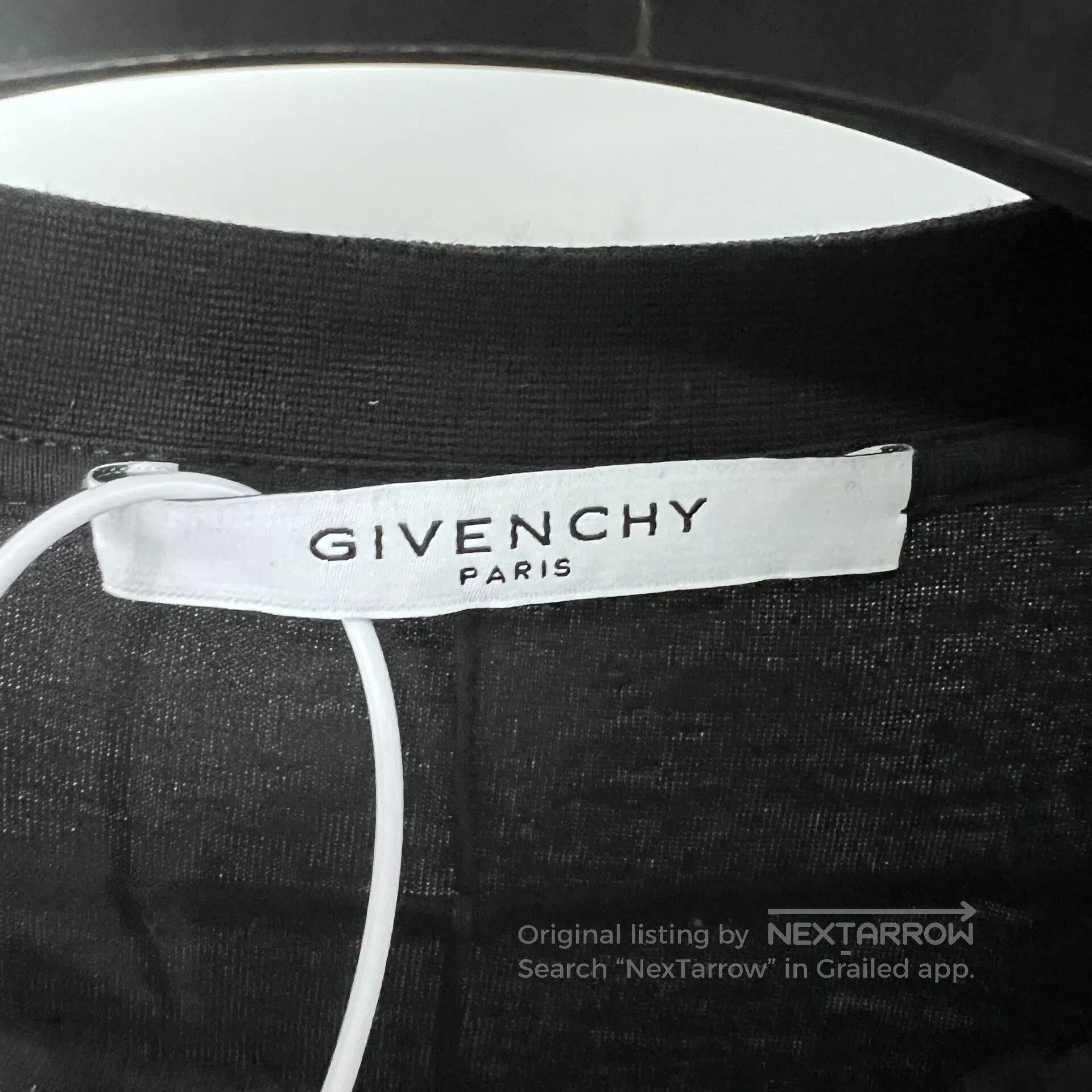 Givenchy Givenchy Classic Black Short Sleeve T. Size US M / EU 48-50 / 2 - 3 Thumbnail