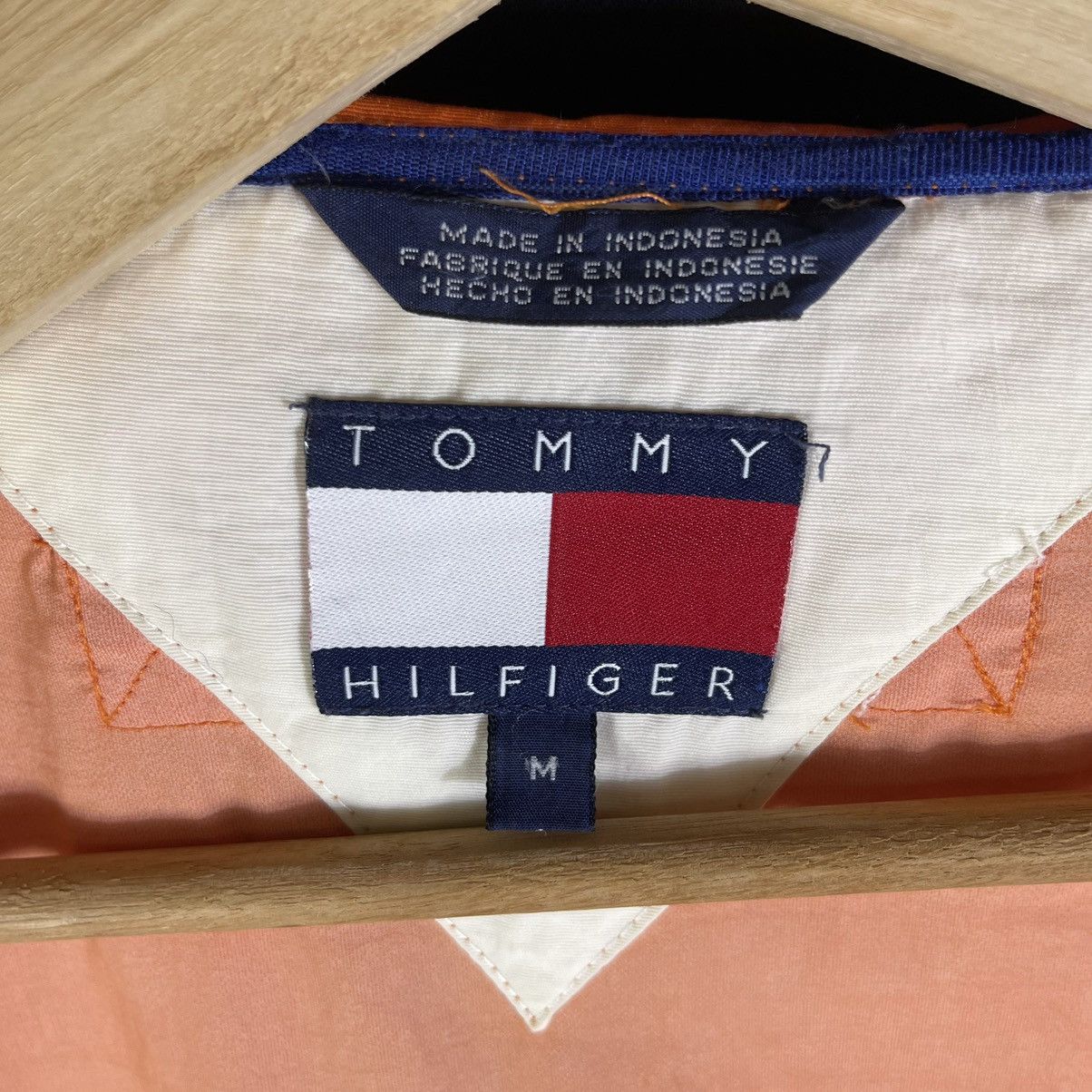 Tommy Hilfiger × Vintage Vintage 90s Tommy Hilfiger Sailing Reflective Hoodie Jacket Size US L / EU 52-54 / 3 - 11 Thumbnail