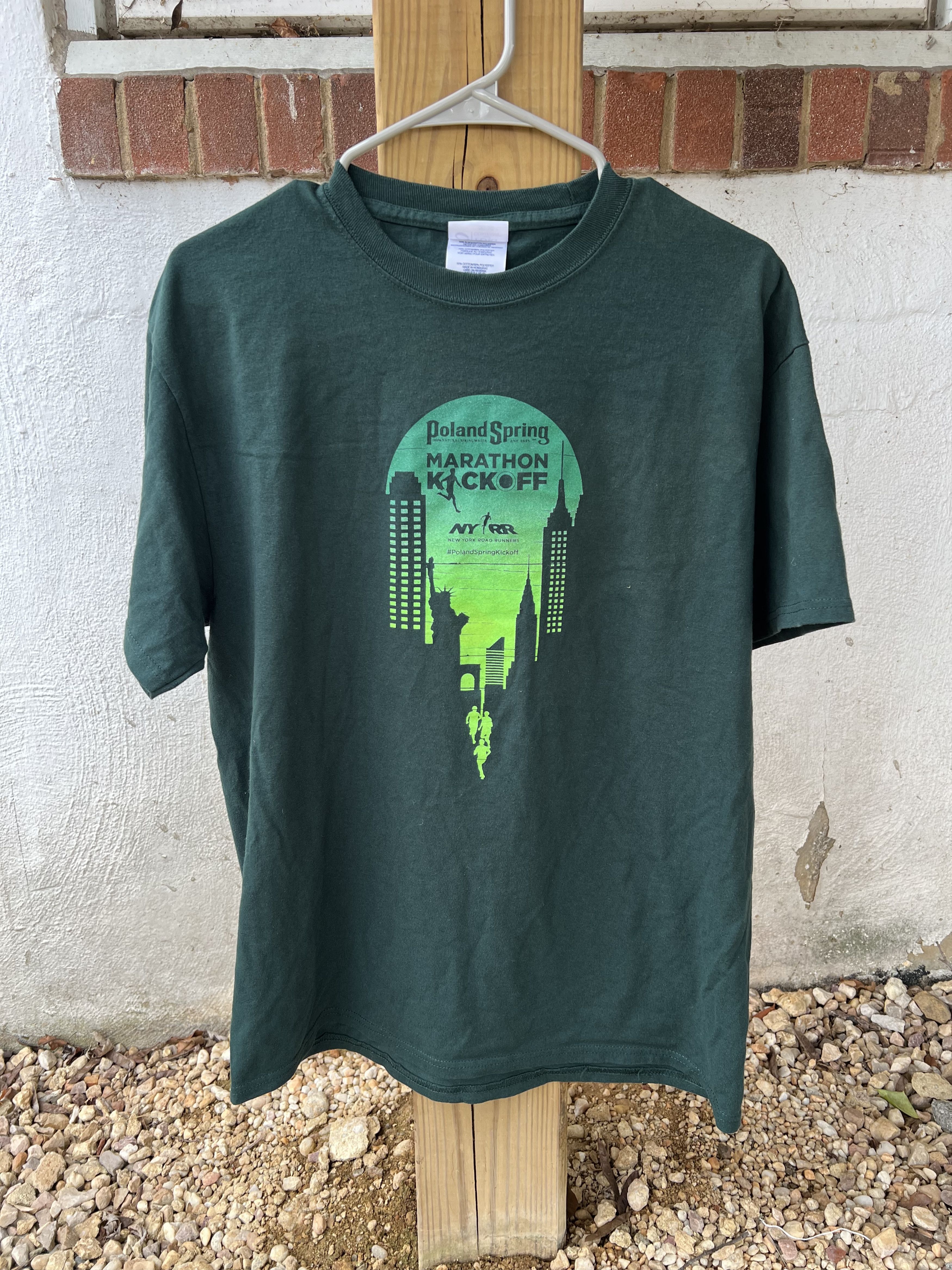 Other 2016 New York Runners Poland Springs Water Tee Size US L / EU 52-54 / 3 - 1 Thumbnail