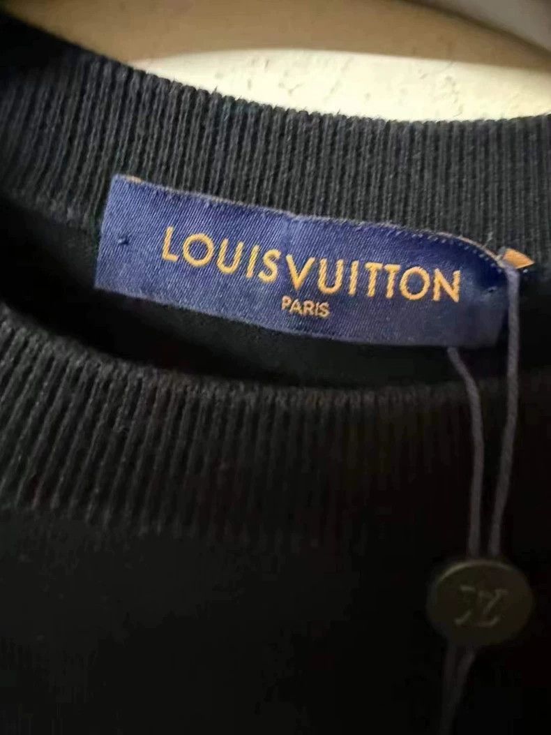 Louis Vuitton louis vuitton black short sleeve tee-2508 Size US M / EU 48-50 / 2 - 3 Thumbnail