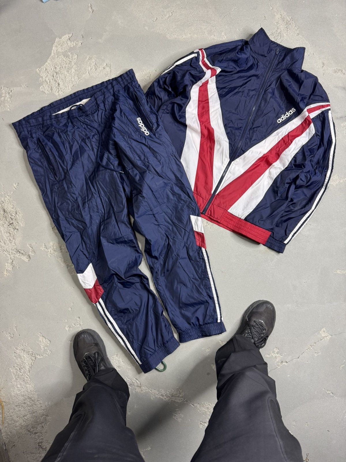 Adidas × Vintage VINTAGE ADIDAS NYLON TRACKSUIT JACKET PANTS 90s Y2K Size US M / EU 48-50 / 2 - 1 Thumbnail