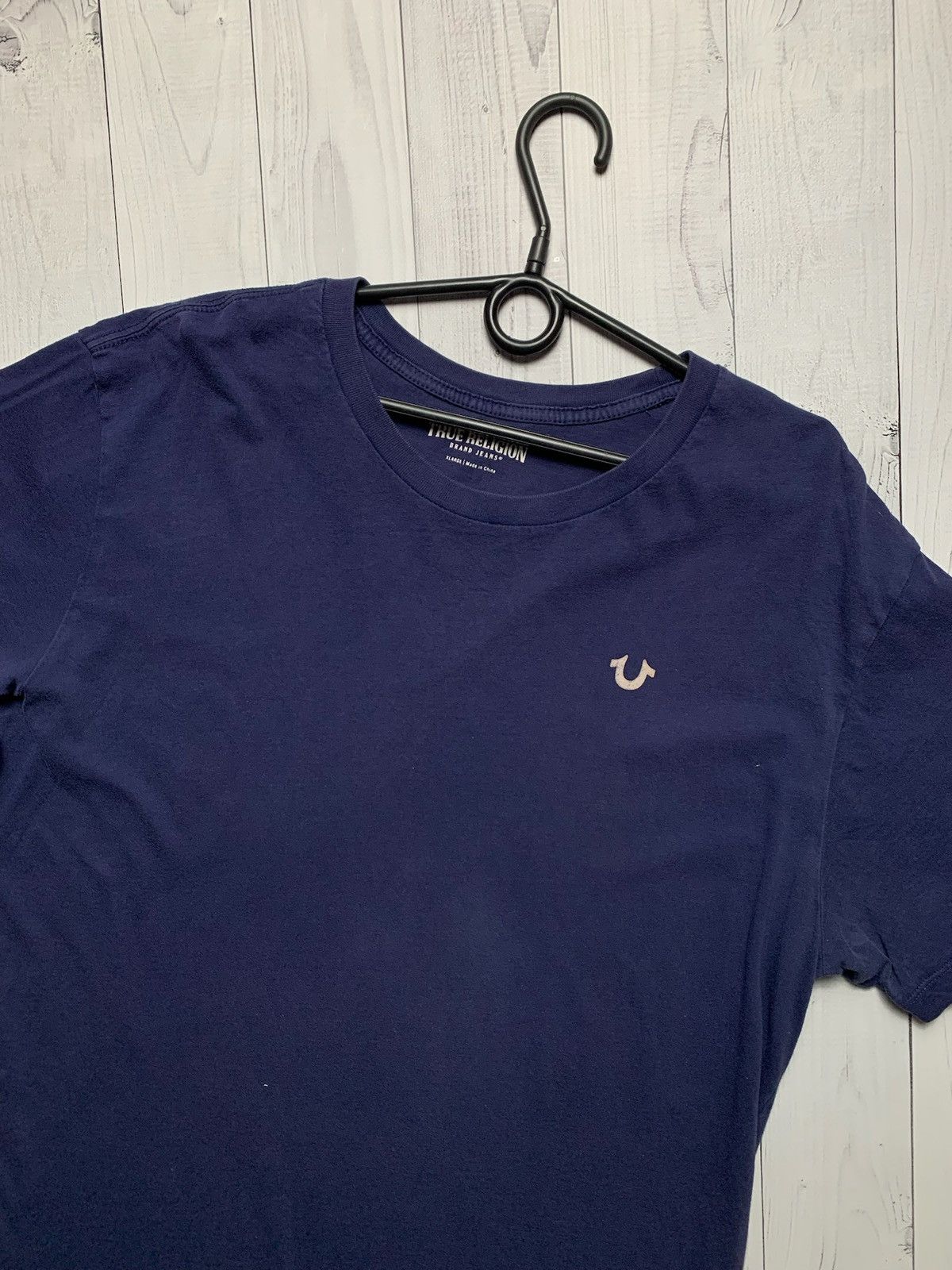 True Religion × Vintage Vintage True Religion logo tee size M/L big logo Size US L / EU 52-54 / 3 - 5 Thumbnail