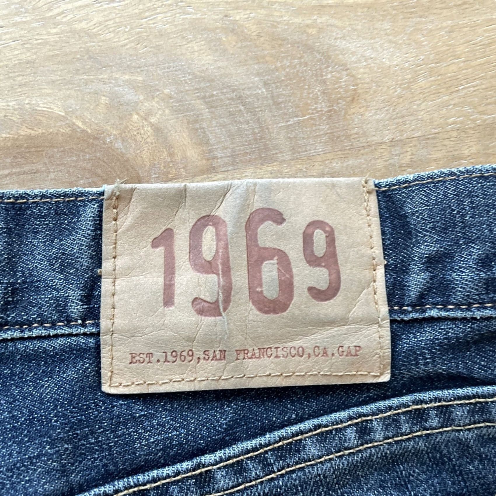 Gap VINTAGE Gap 1969 Jeans Mens 35x29 Relaxed 90s Y2K Denim Blue 5-Pocket Design Straight Jeans Mens Size US 35 - 5 Thumbnail