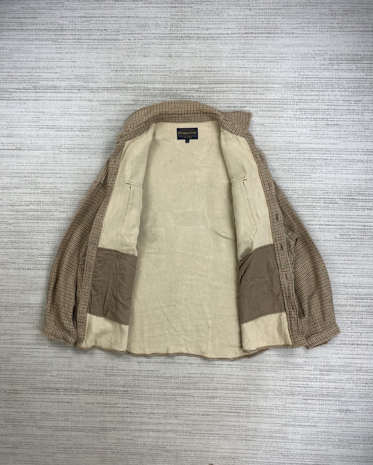 Pendleton × Vintage Vintage Pendleton With Patch Embroidery Logo Flannel Size US XL / EU 56 / 4 - 6 Thumbnail