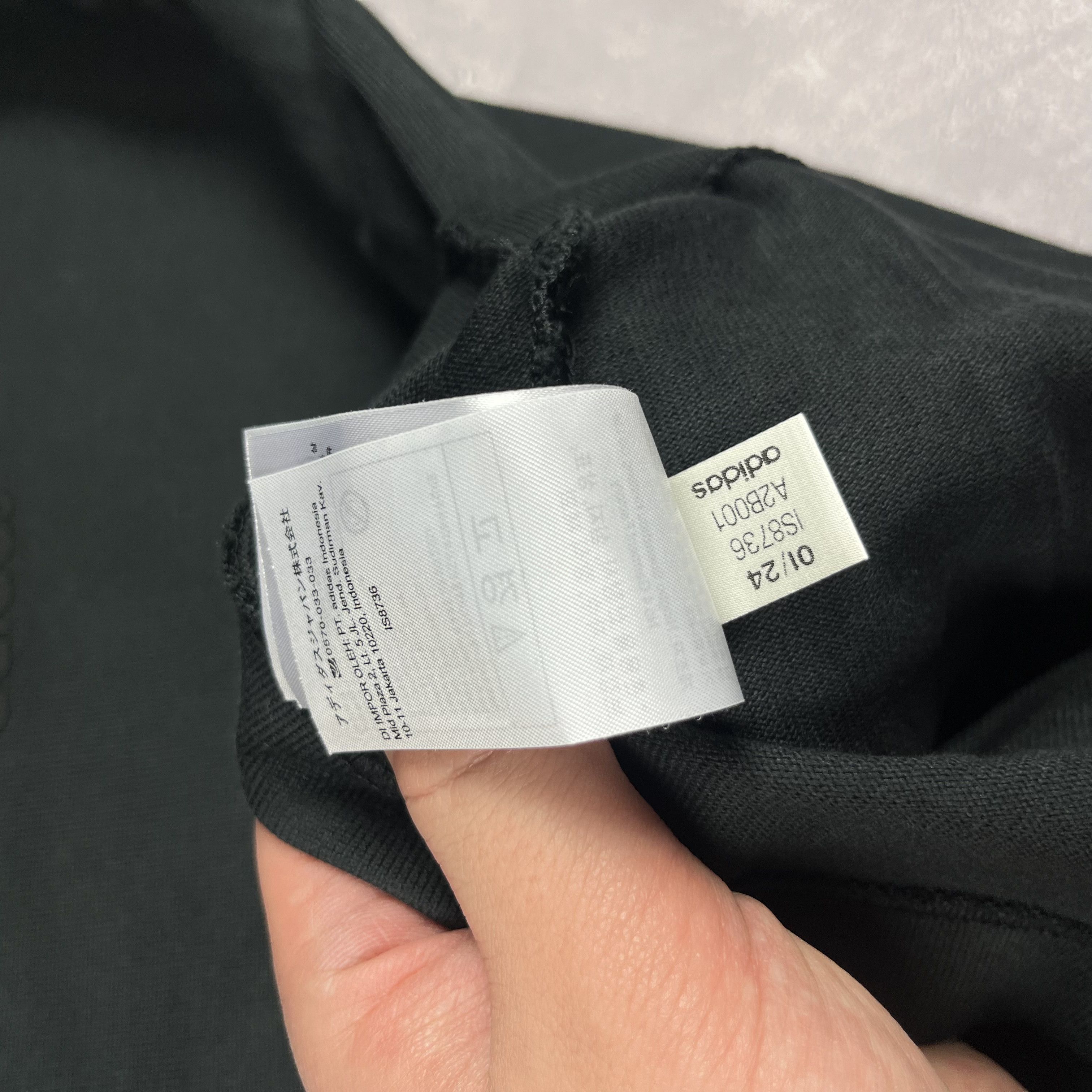 Adidas × Fear of God Adidas Fear Of God V Neck Short Sleeve T-Shirt Black Size US S / EU 44-46 / 1 - 7 Thumbnail