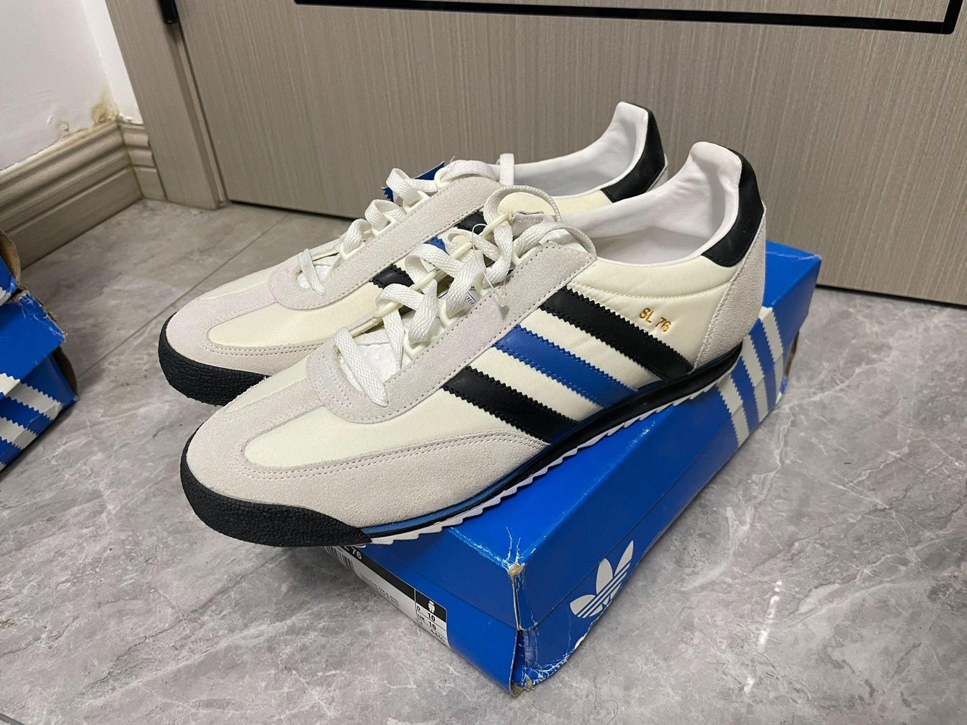 Adidas Adidas Lowtop Sneakers 44.5 Men Size US 11 / EU 44 - 1 Thumbnail