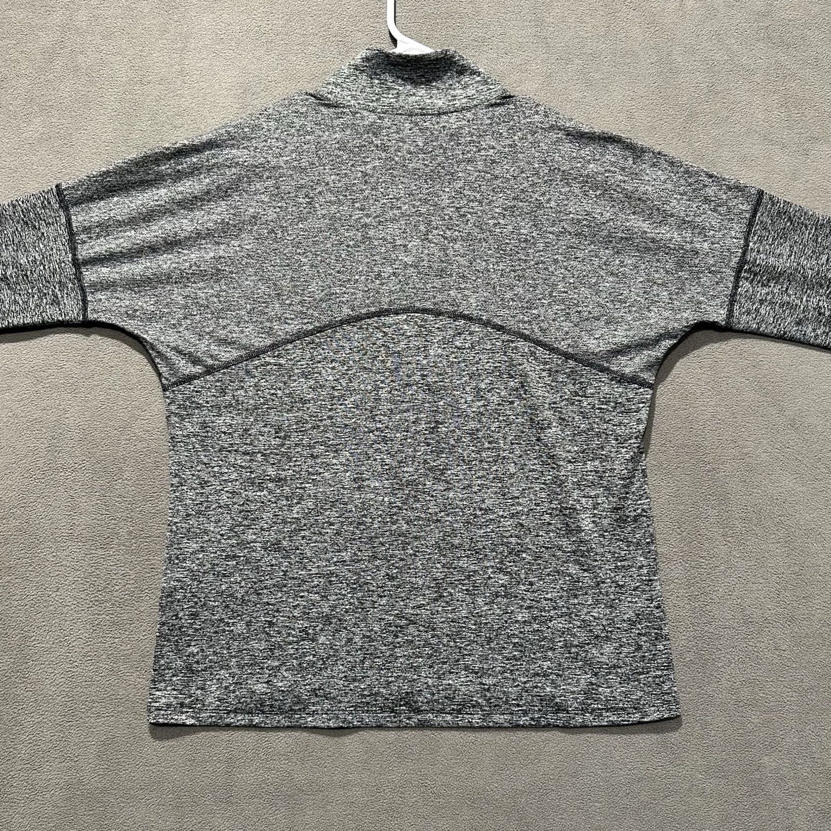 Nike Nike Dri-Fit Element 1/2 Zip Top Womens M Gray Heather Pullover 897021-011 Size M / US 6-8 / IT 42-44 - 2 Thumbnail