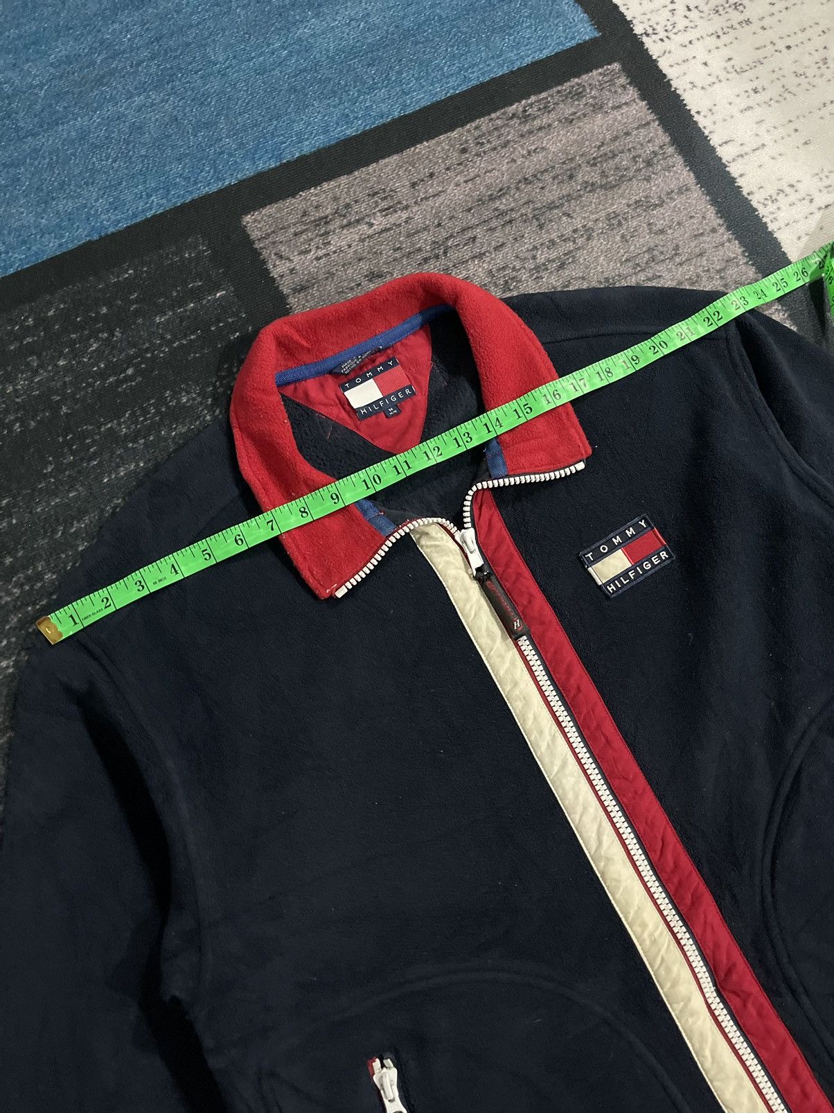 Tommy Hilfiger Vintage Tommy Hilfiger Fleece Jacket Size US XL / EU 56 / 4 - 17 Thumbnail