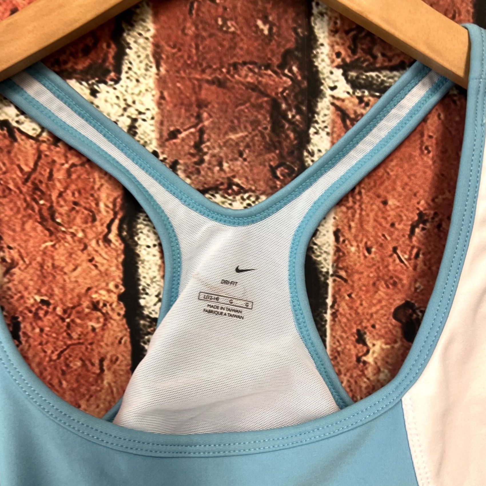 Nike Nike Womens Sports Bra L Racerback Blue Swoosh Size ONE SIZE - 2 Thumbnail