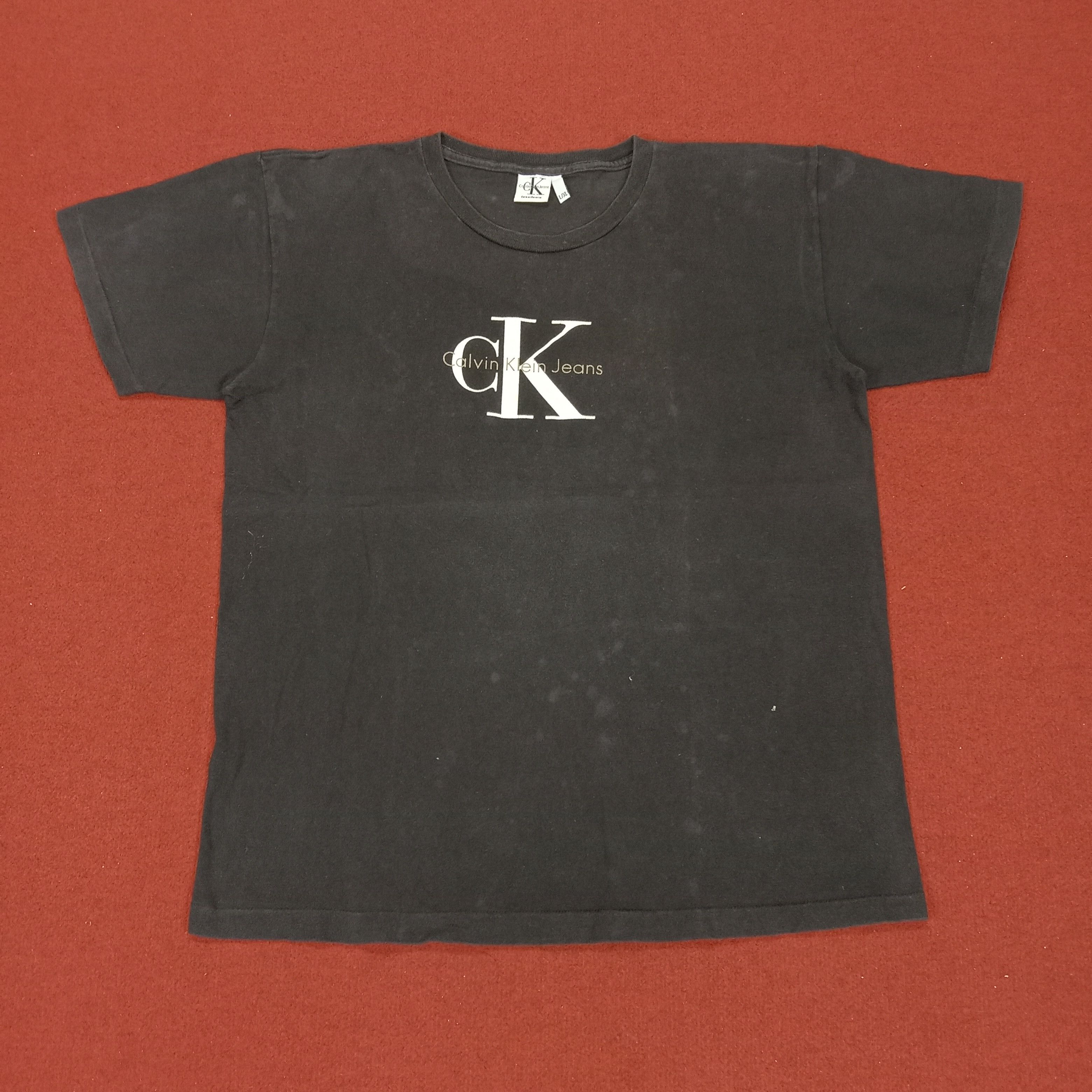Calvin Klein × Vintage Calvin Klein Center Logo Spell Out Design Vintage Tshirt Size US L / EU 52-54 / 3 - 1 Thumbnail