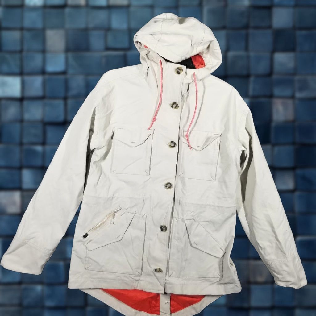 Mountain Hardwear Mountain Hardwear Parka Jacket Womens Medium White Hooded Lined Pockets Outdoor Size M / US 6-8 / IT 42-44 - 1 Thumbnail