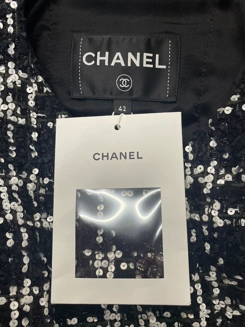 Chanel chanel Black and white sequin diamond-buttoned four-pocket Size M / US 6-8 / IT 42-44 - 4 Thumbnail
