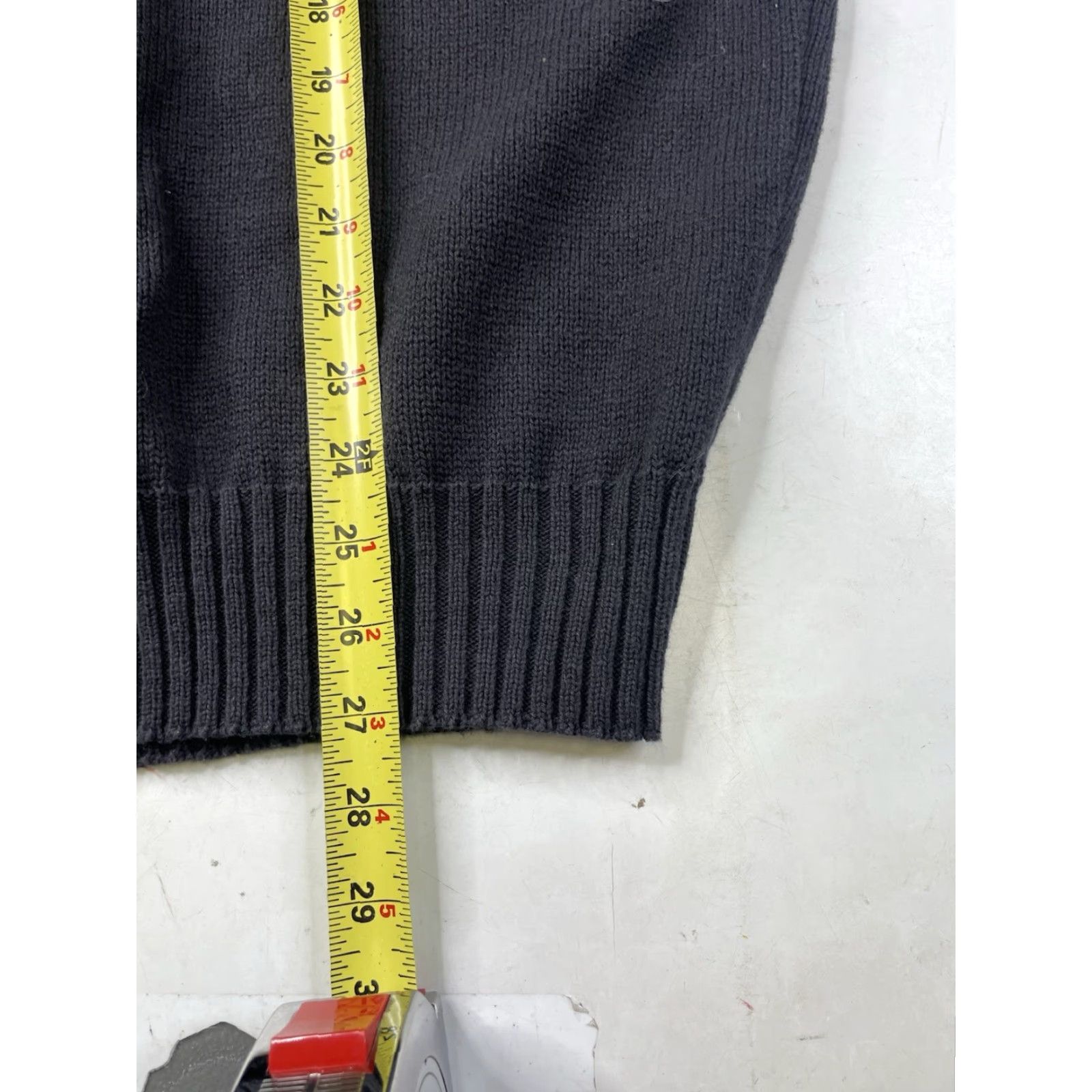 NFL VINTAGE Cliff Engle Raiders Sweater Unisex Adults XL Black Knit Pullover Long Sleeve V-Neck Graphic Print 90s Sports Casual Football Size US XL / EU 56 / 4 - 5 Thumbnail