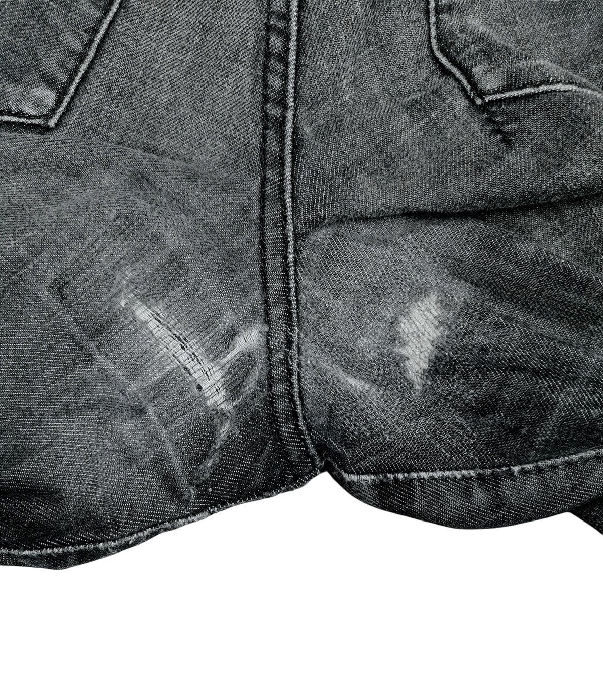 Hugo Boss Flared Boss Denim Size 33x30.5 Size US 33 - 6 Thumbnail