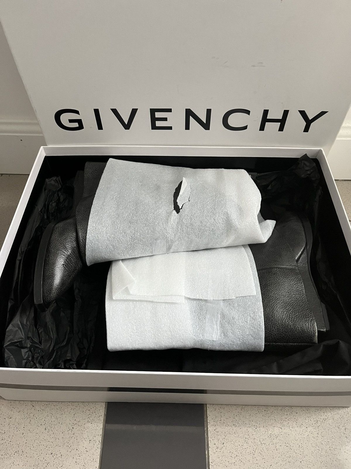 Givenchy Givenchy Shark santiague Size US 8 / IT 38 - 16 Thumbnail