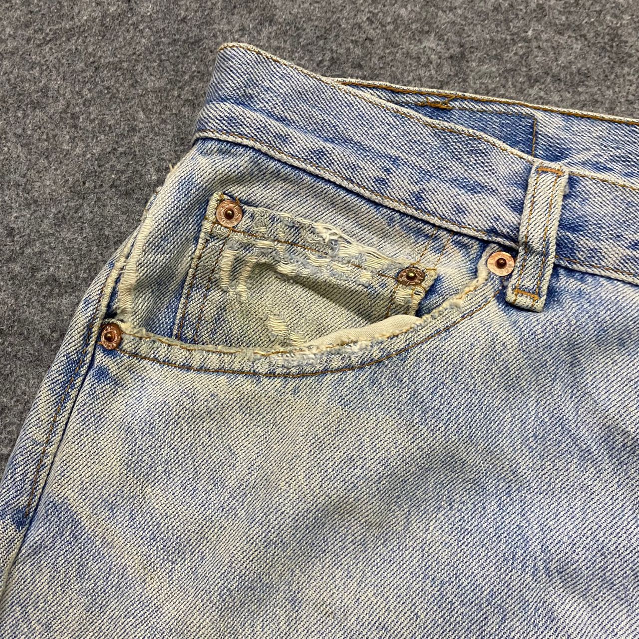 Levi's Vintage Clothing Vintage 90s Levis 501 Distressed denim Kurt Cobain Style Size US 34 / EU 50 - 9 Thumbnail