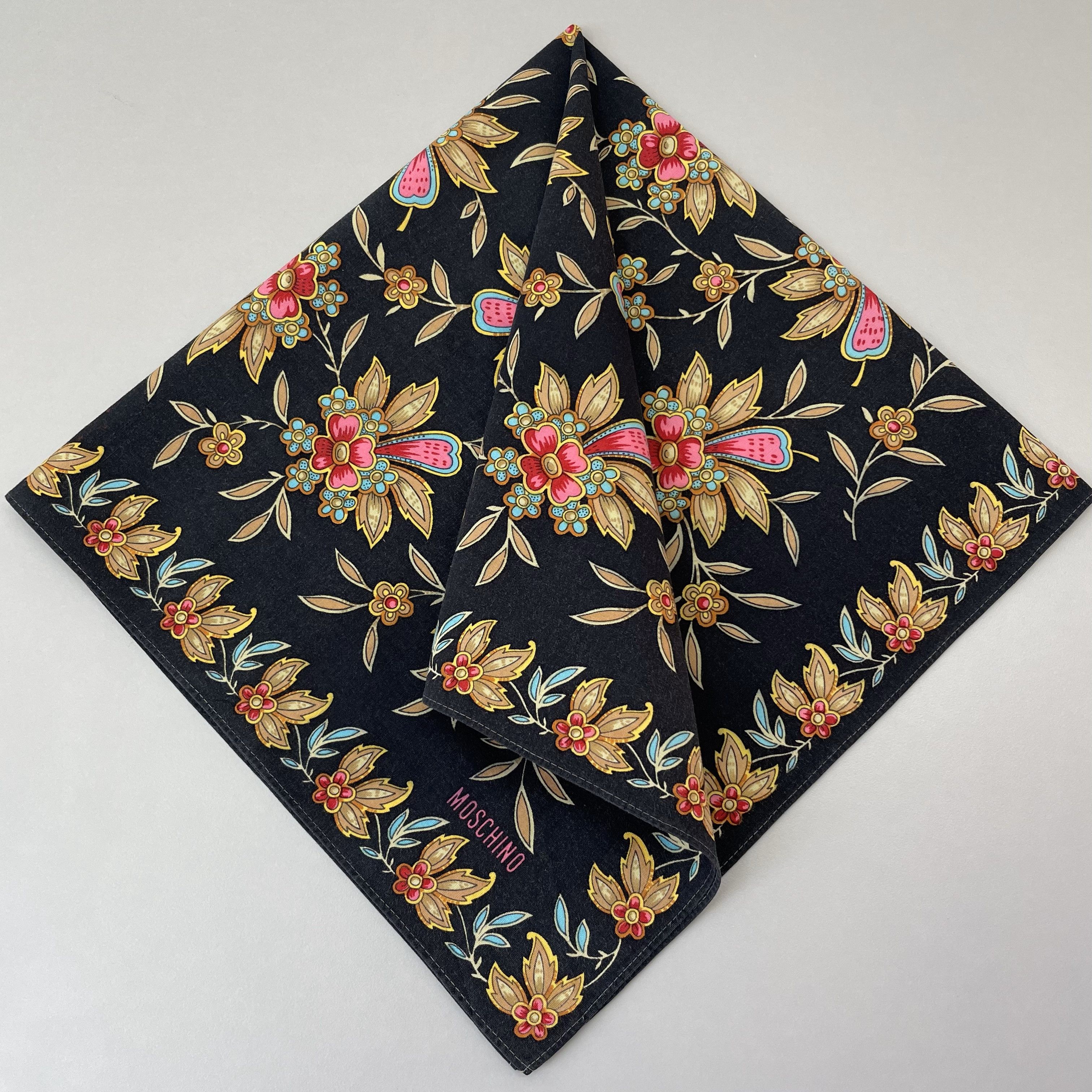 Moschino Moschino Handkerchief / Neckerchief / Bandana - 4207 Size ONE SIZE - 1 Thumbnail